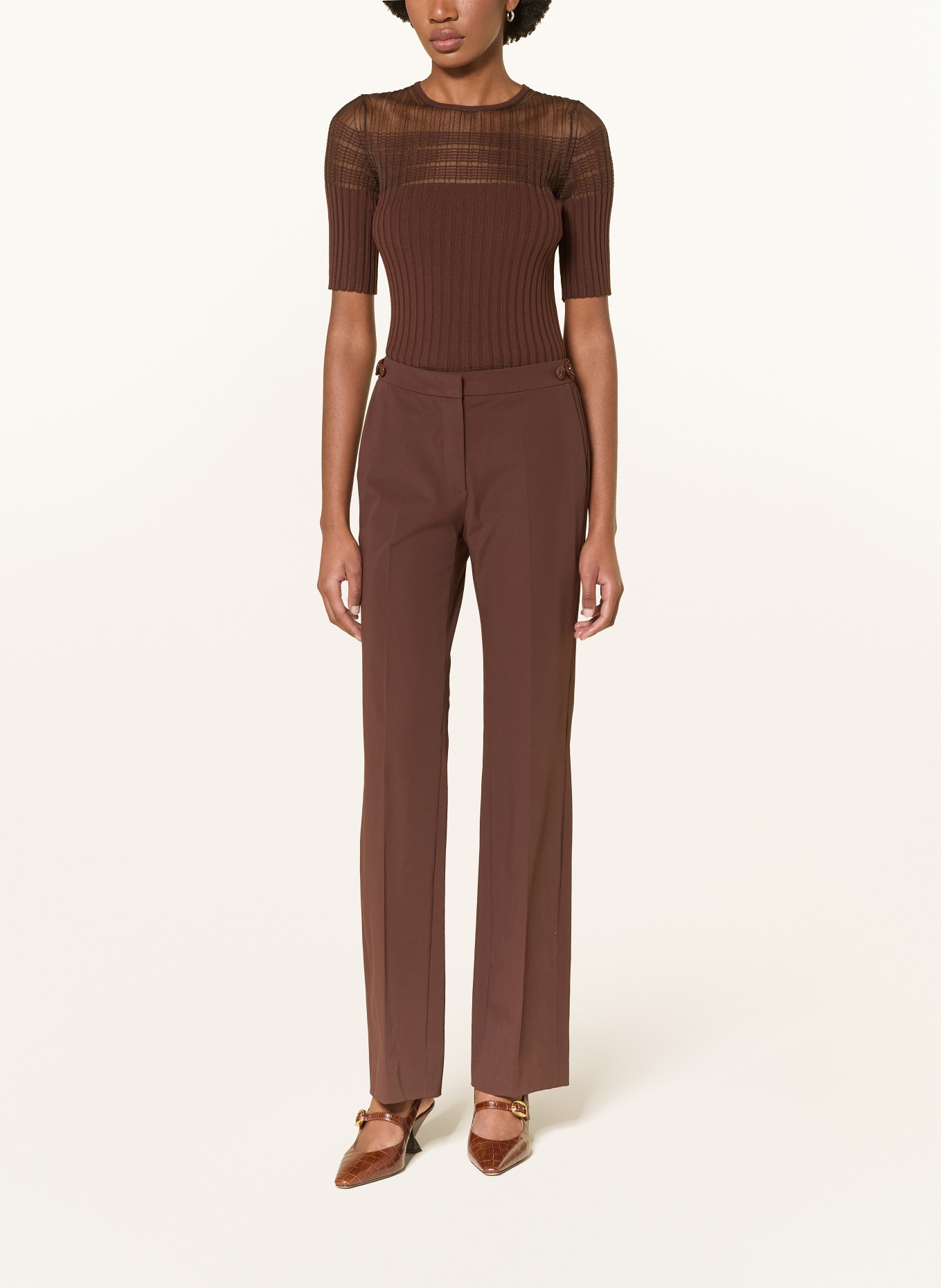 LUISA CERANO T-shirt: BRUIN / ZWART