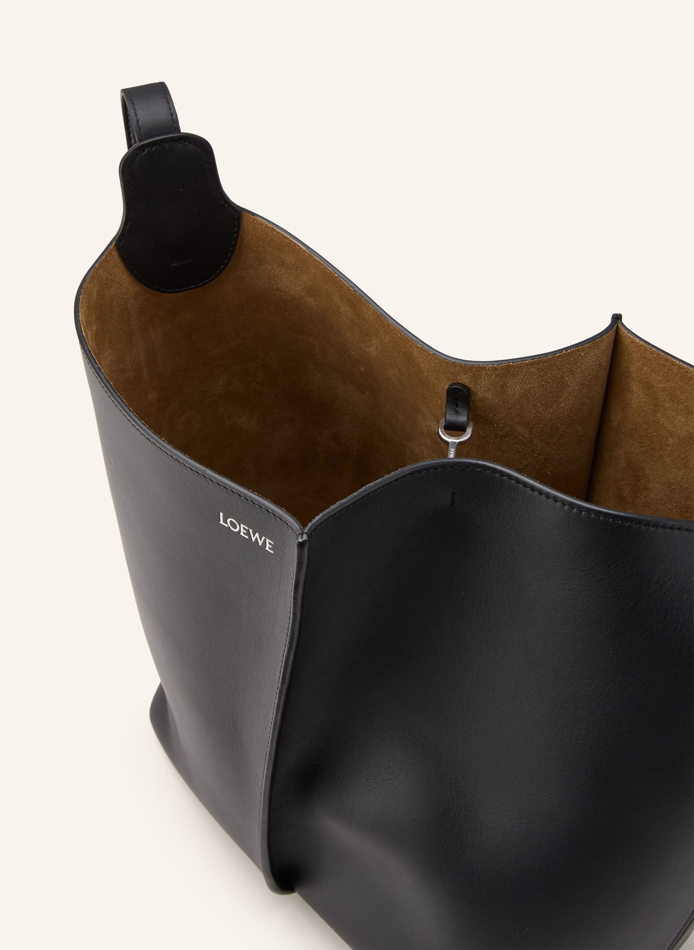 LOEWE Beuteltasche BILBAO LARGE: SCHWARZ / SILBER