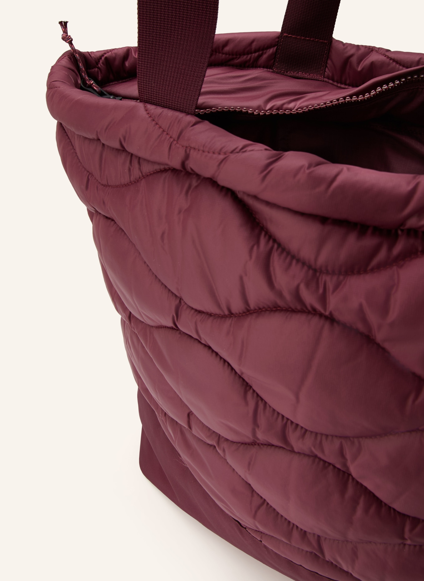 Peak Performance HELIUM TOTE BAG: DARK RED