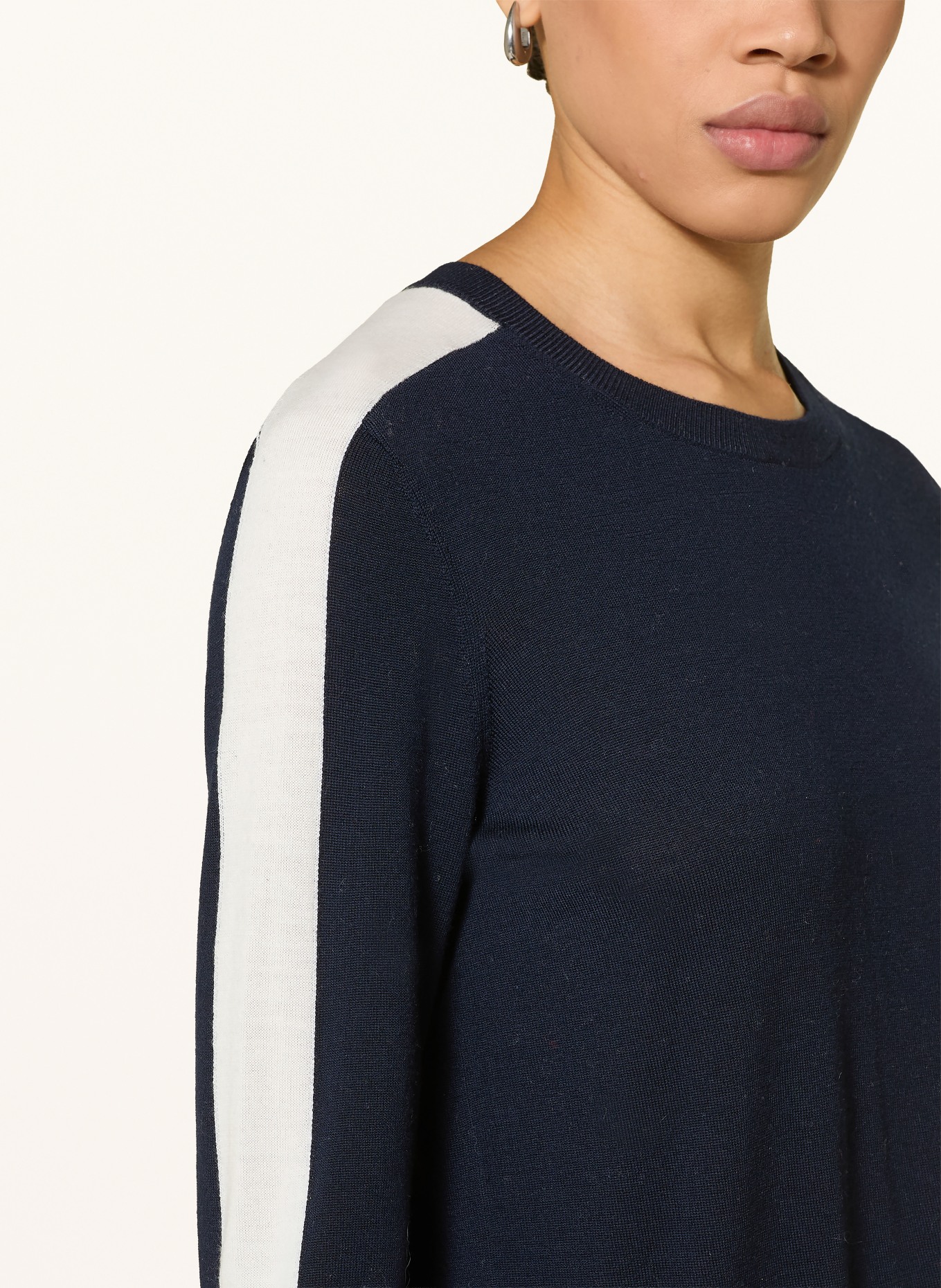 FROM FUTURE Trui van merinowol: DONKERBLAUW