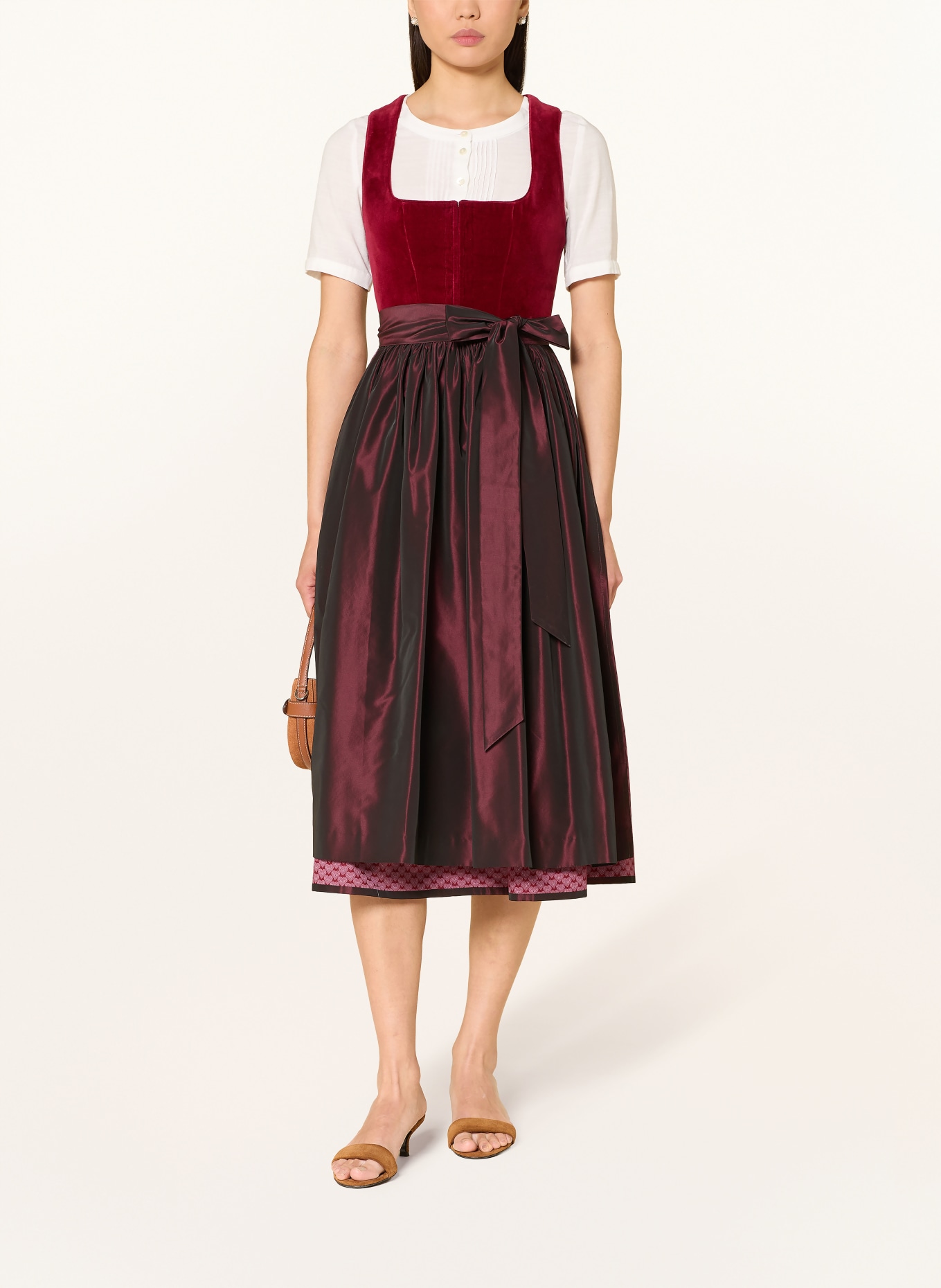 Johann & Johanna Dirndl im Materialmix: ROT / DUNKELROT