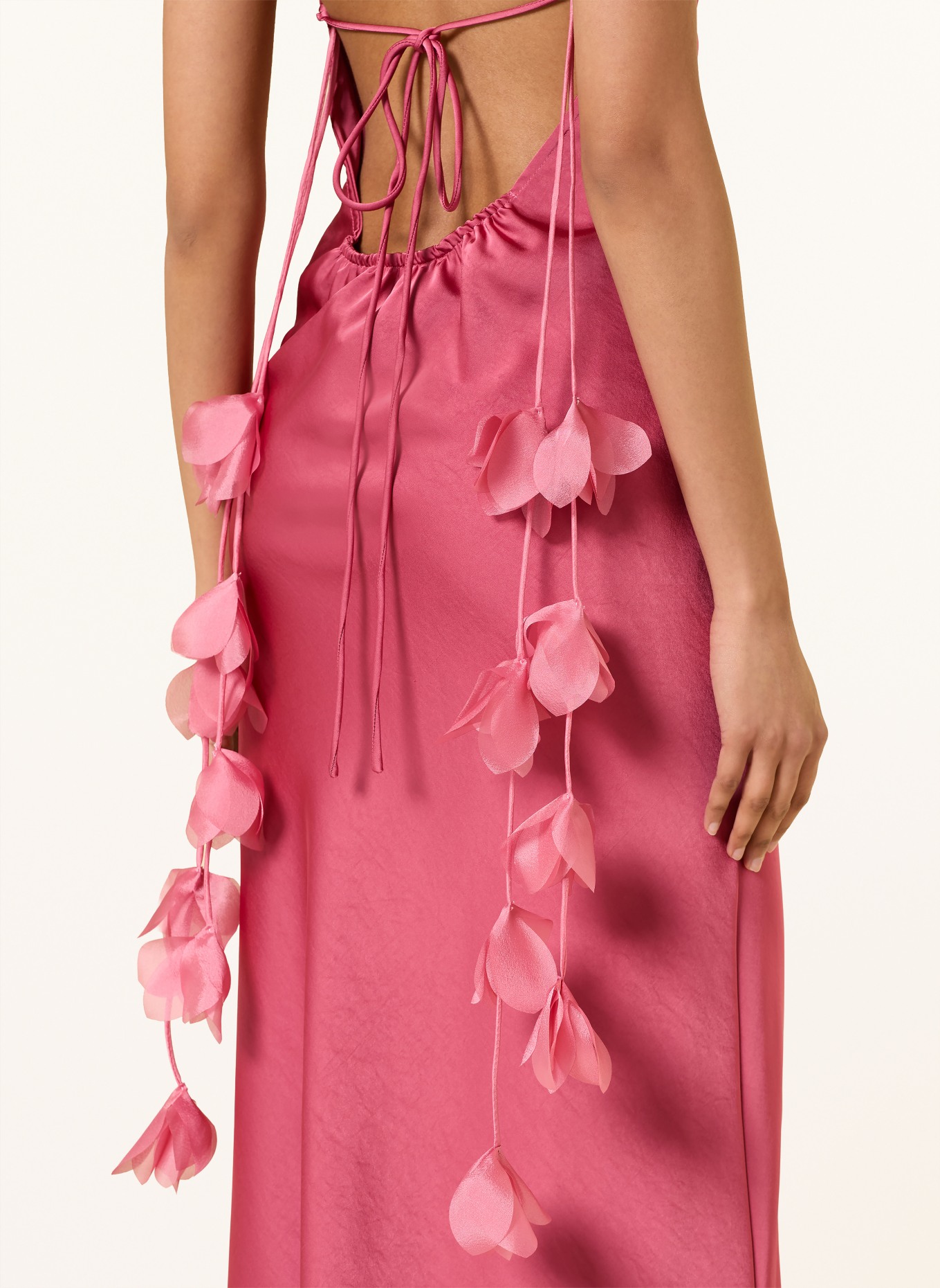 NEO NOIR Satijnen jurk COLLY: ROZE