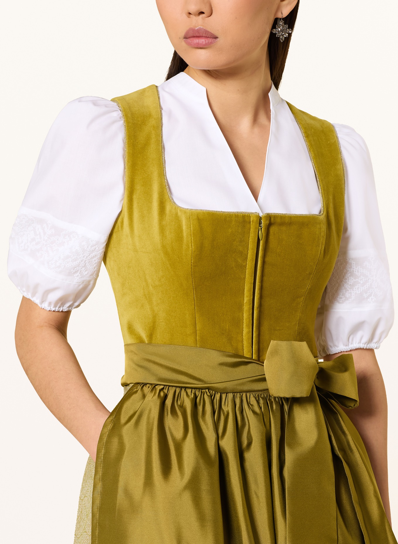 LIMBERRY Dirndl NAOMI im Materialmix: OLIV / KHAKI