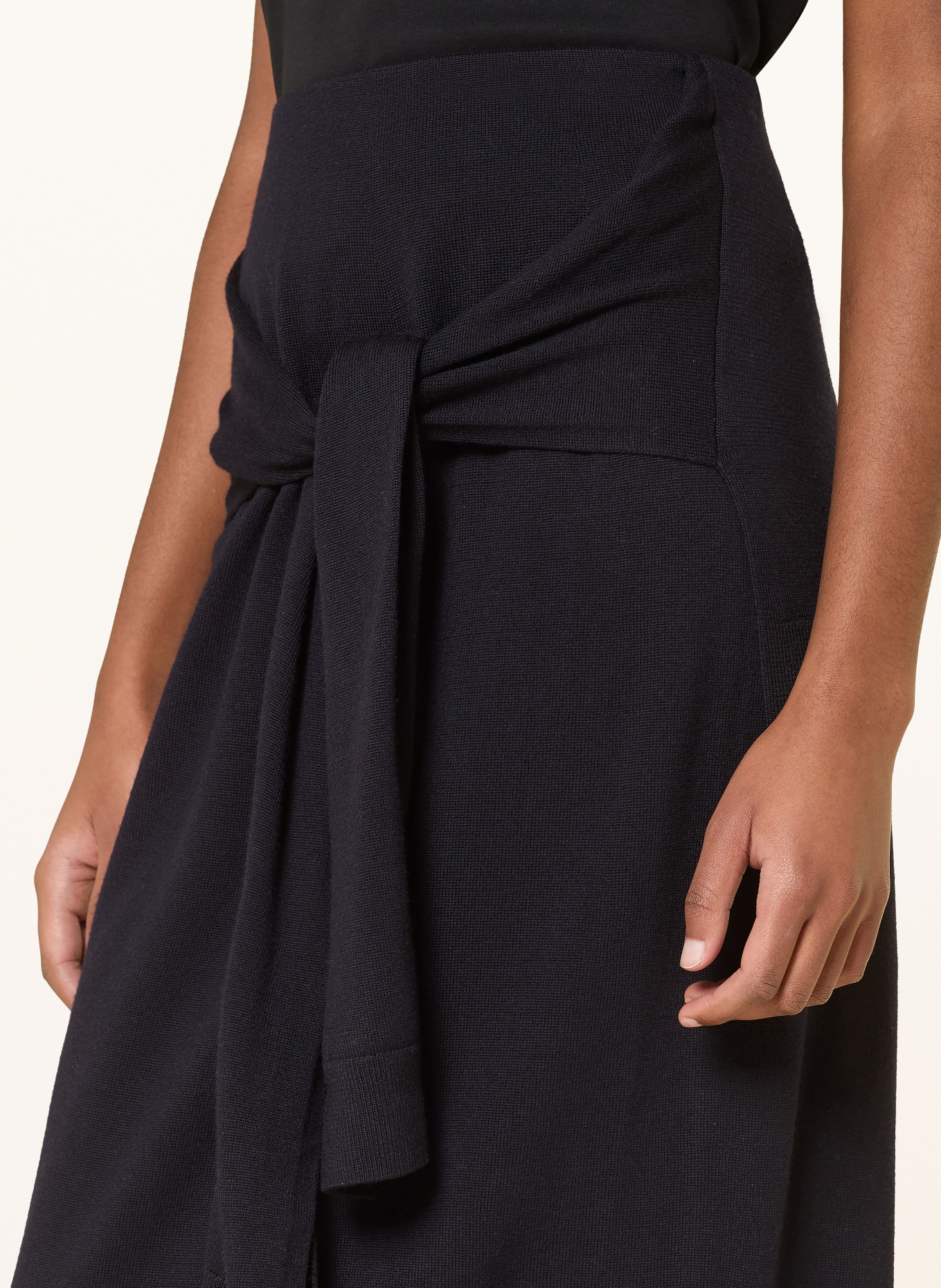 COS jupe en tricot: BLEU FONCÉ