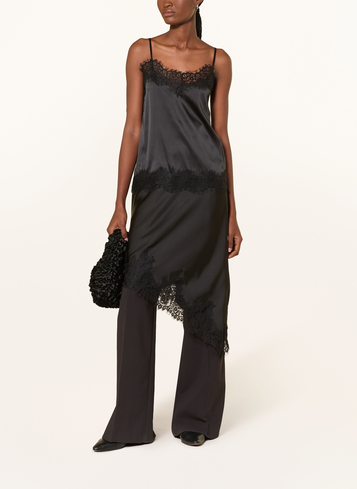 darling harbour Top en satin et dentelle: BLACK