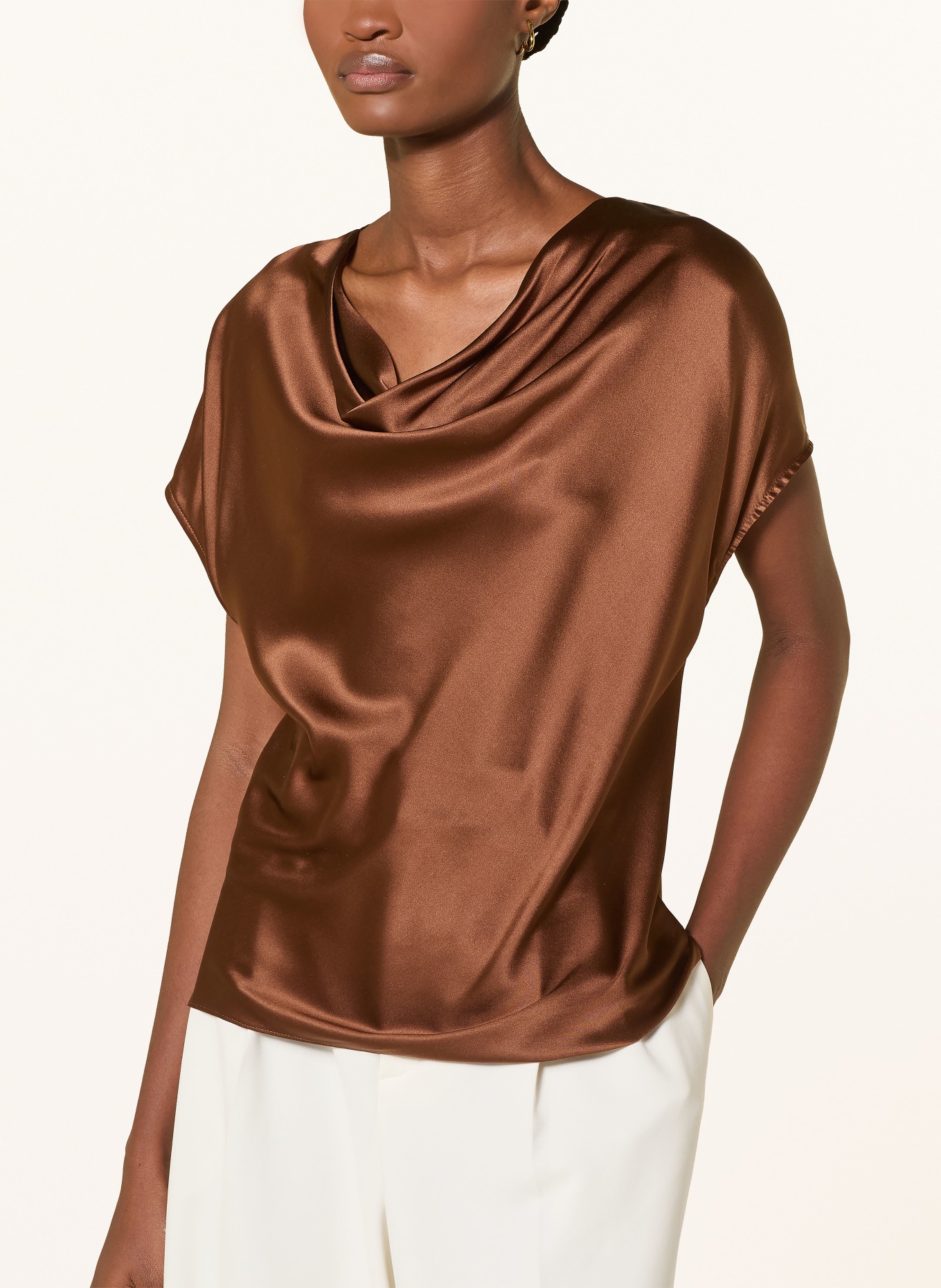 darling harbour Hedvábná halenka: NOUGAT