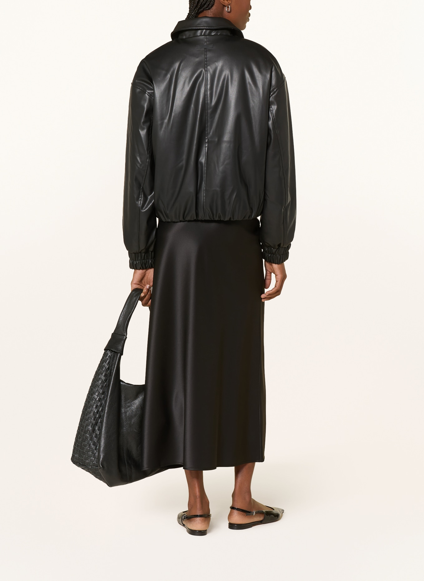 darling harbour Satinrock: BLACK