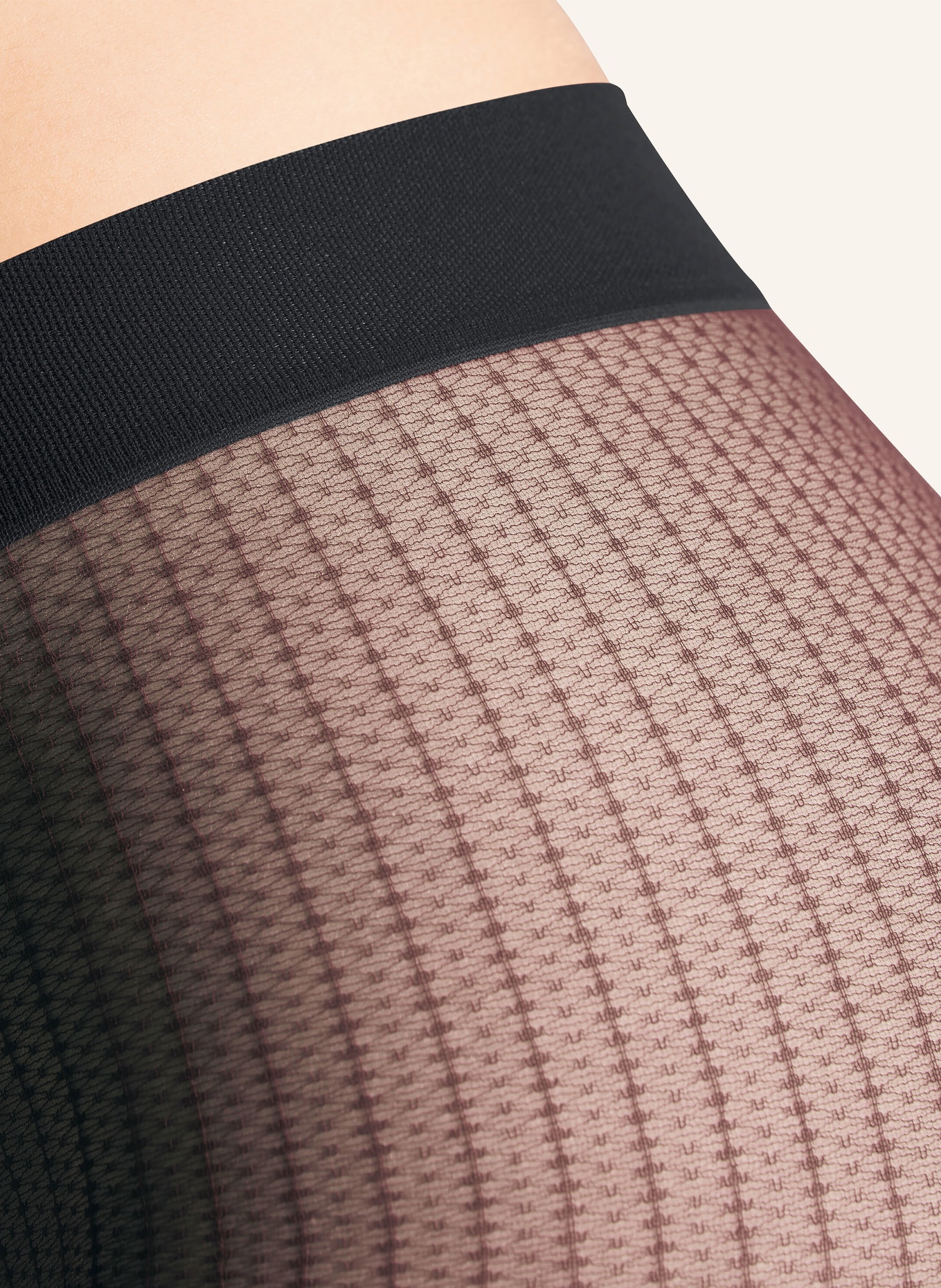 FALKE Jemné punčocháče BODY CHAIN: 3009 BLACK