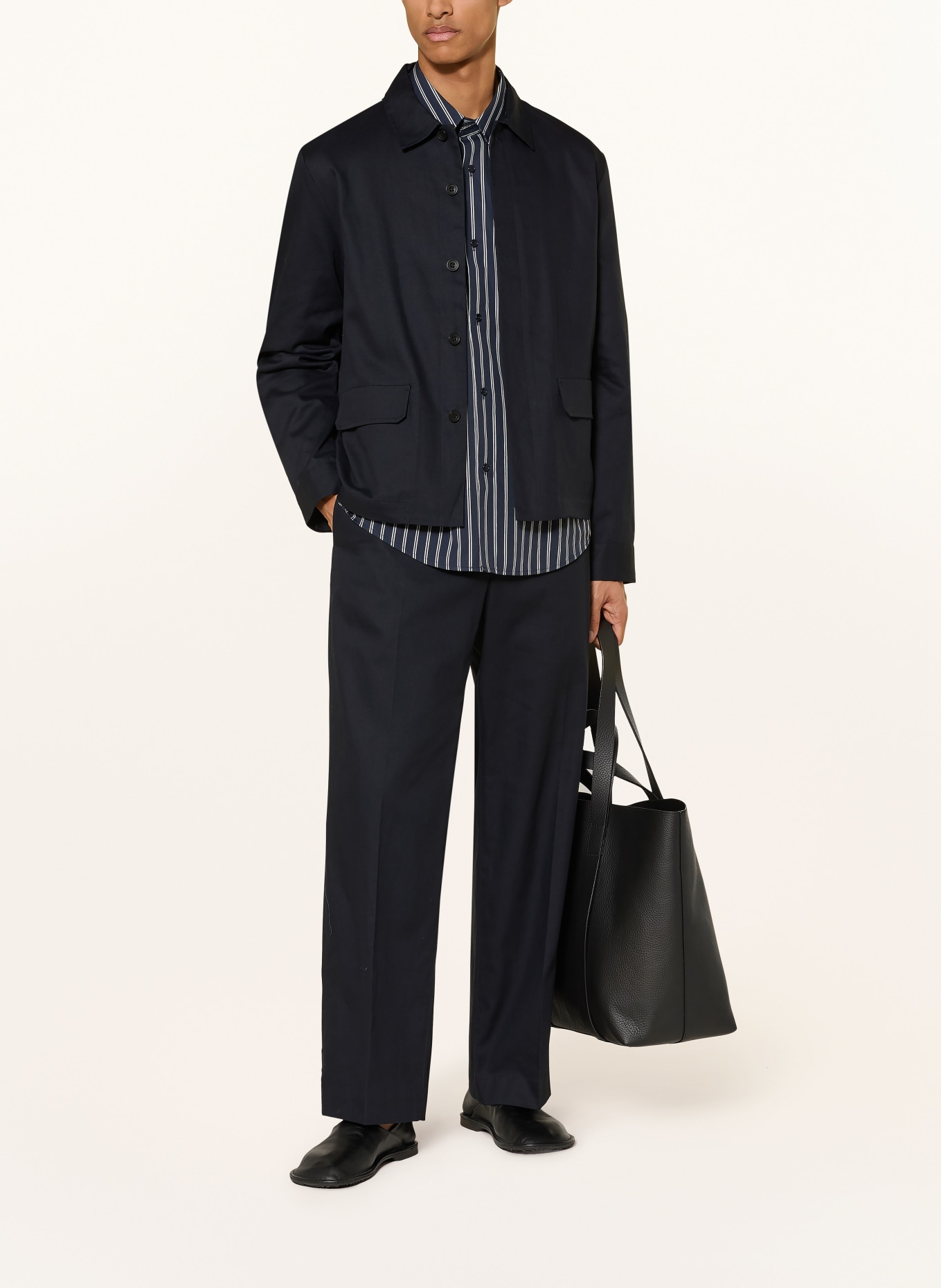 COS Pantalon coupe classique: BLEU FONCÉ