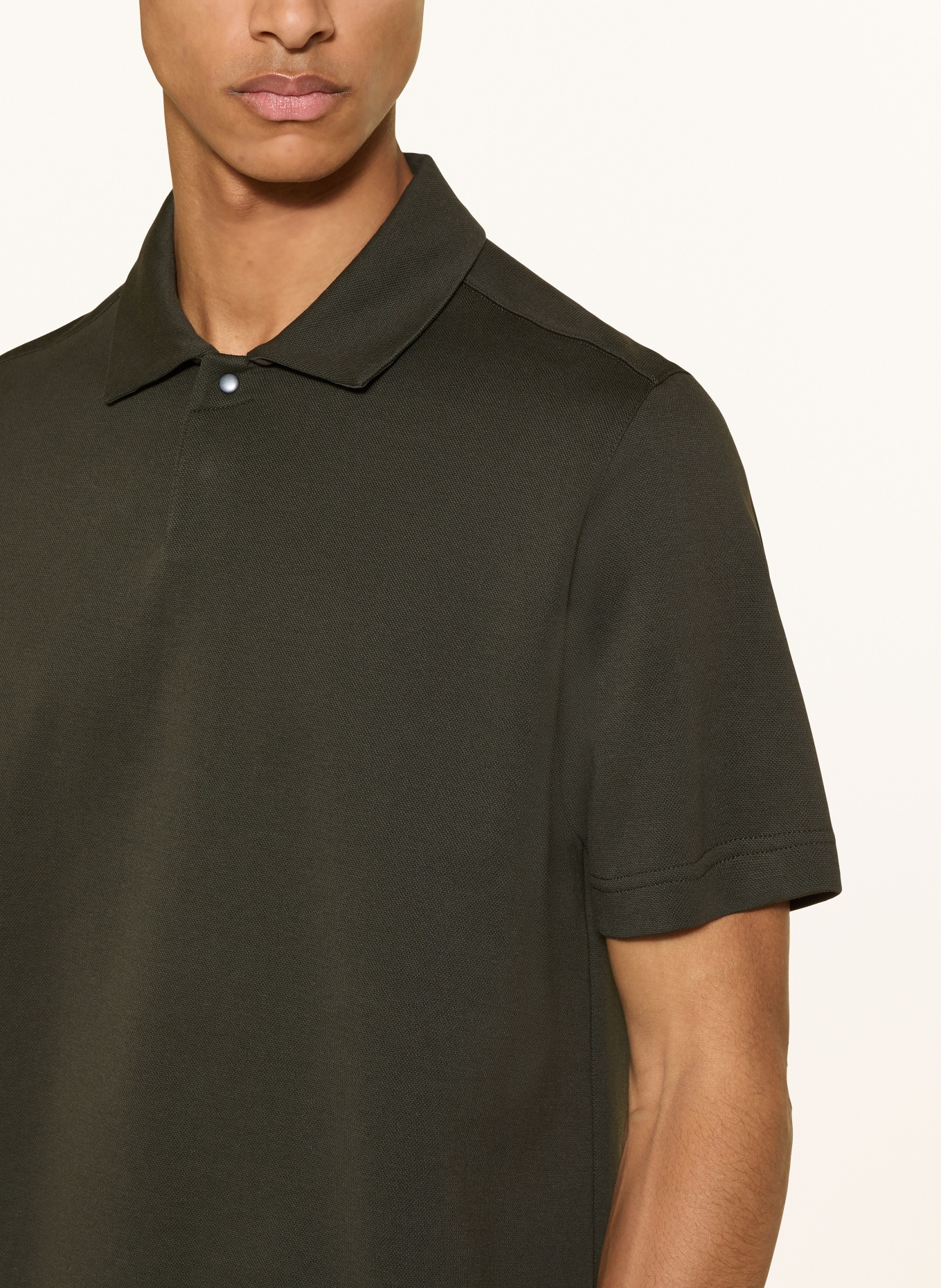COS Polo piqué: OLIVE
