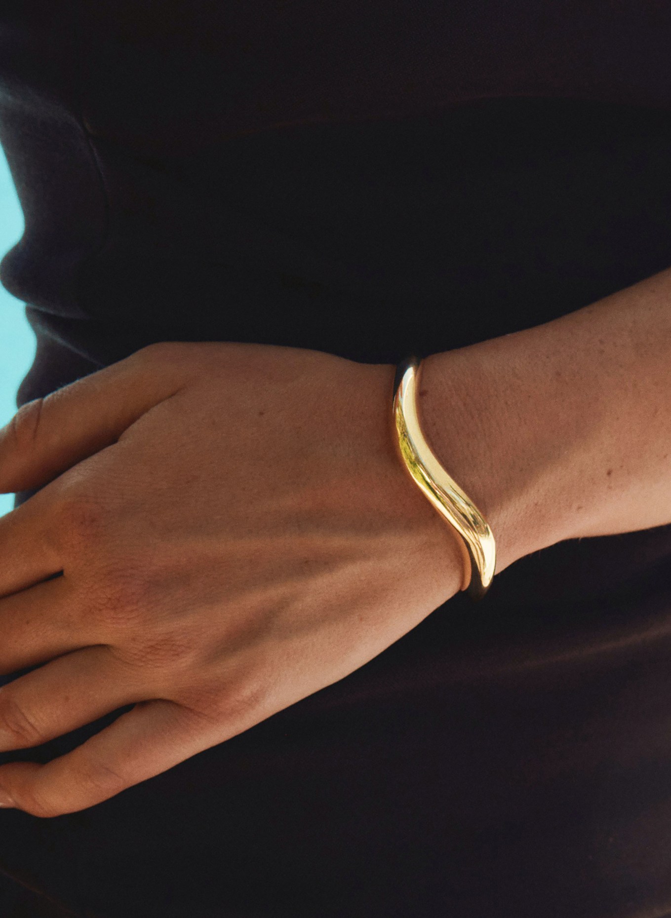 EDBLAD Náramek AZURA: ZLATÁ