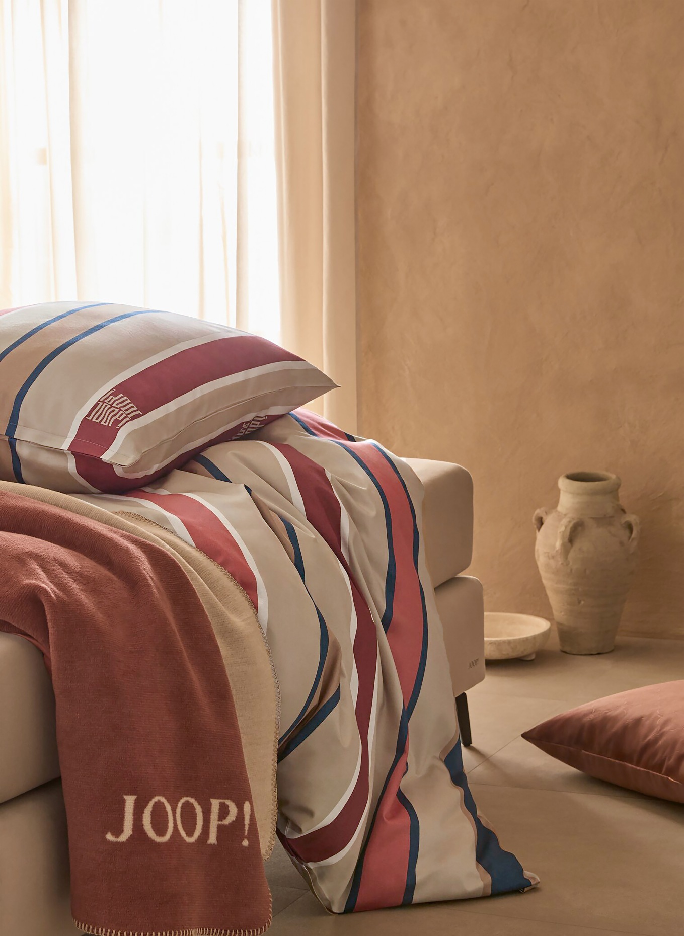 JOOP! Bettwäsche BANKS: BEIGE / HELLROT / PETROL