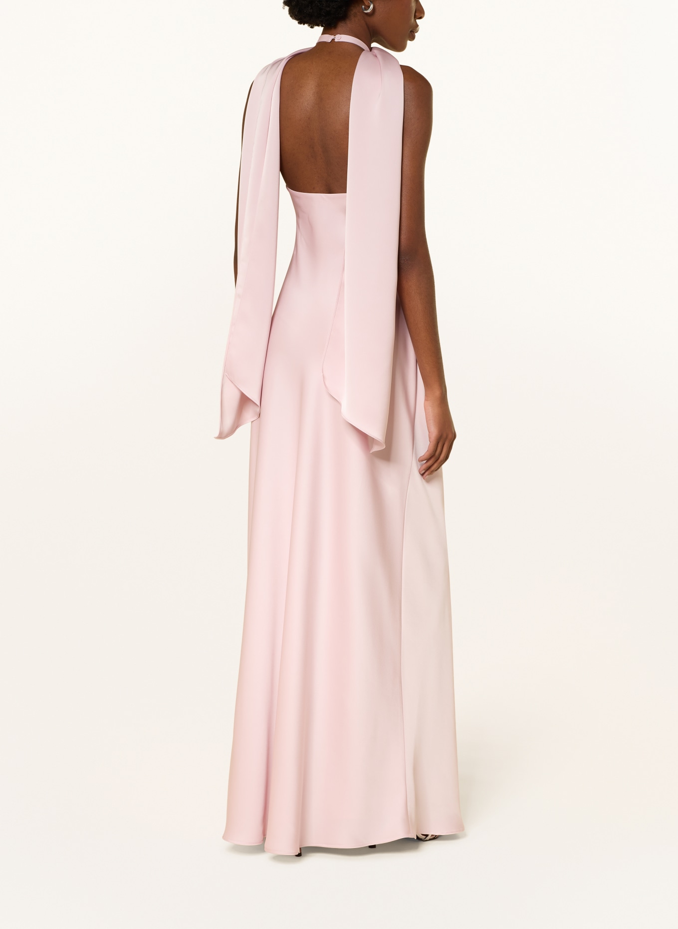 MRS & HUGS saténové šaty: SVĚTLE RŮŽOVÁ