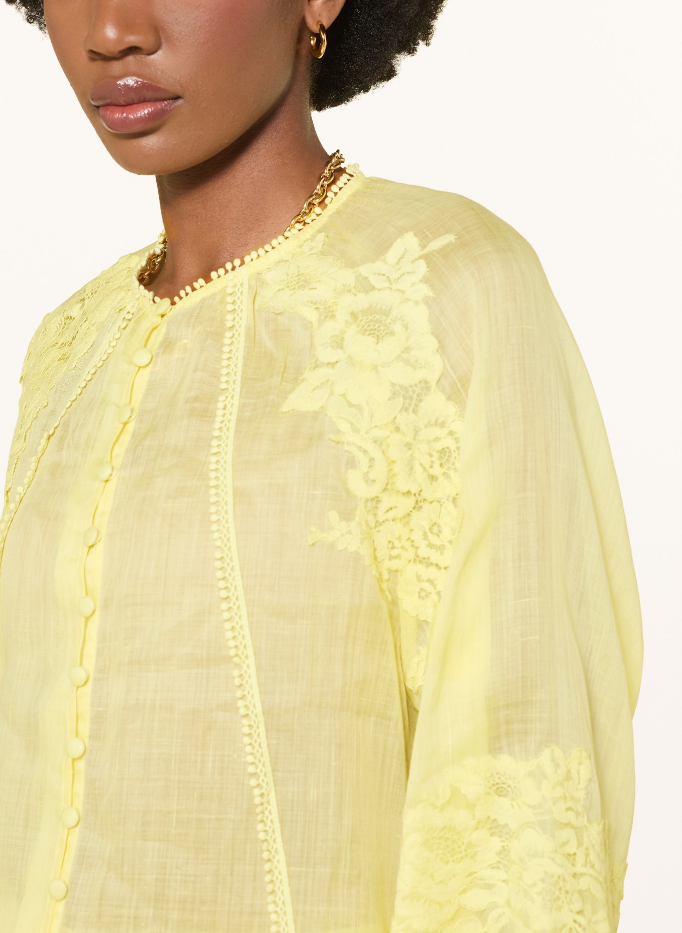 MRS & HUGS Blouse with lace: LIGHT YELLOW