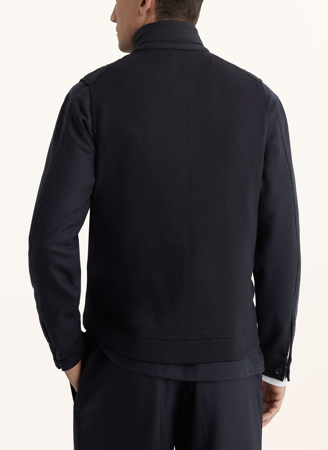 REISS Steppvest NEWFORD in materiaalmix: DONKERBLAUW