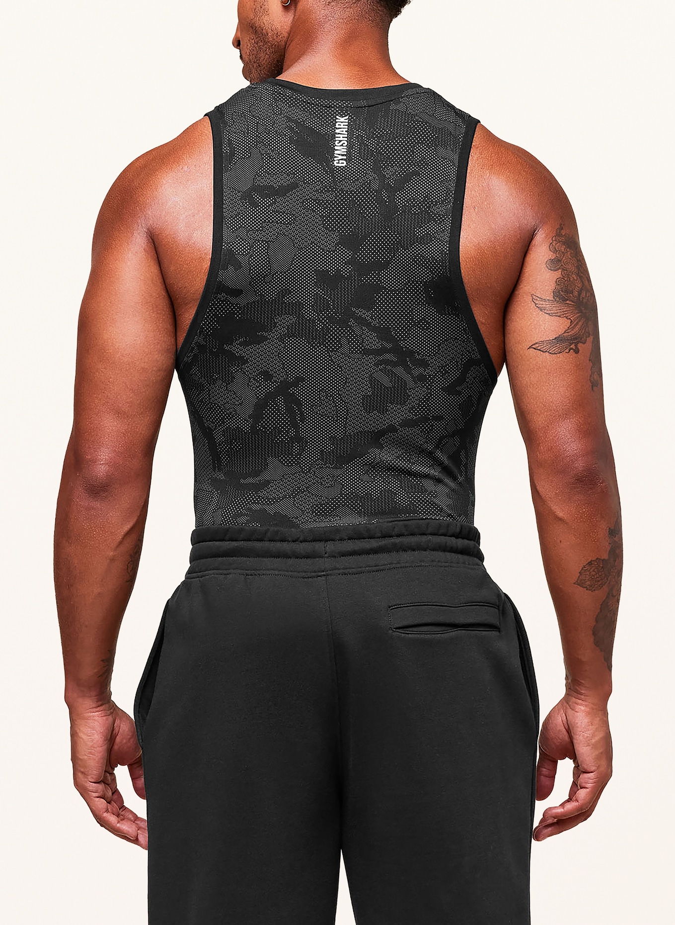 GYMSHARK Tanktop GEO SEAMLESS: SCHWARZ