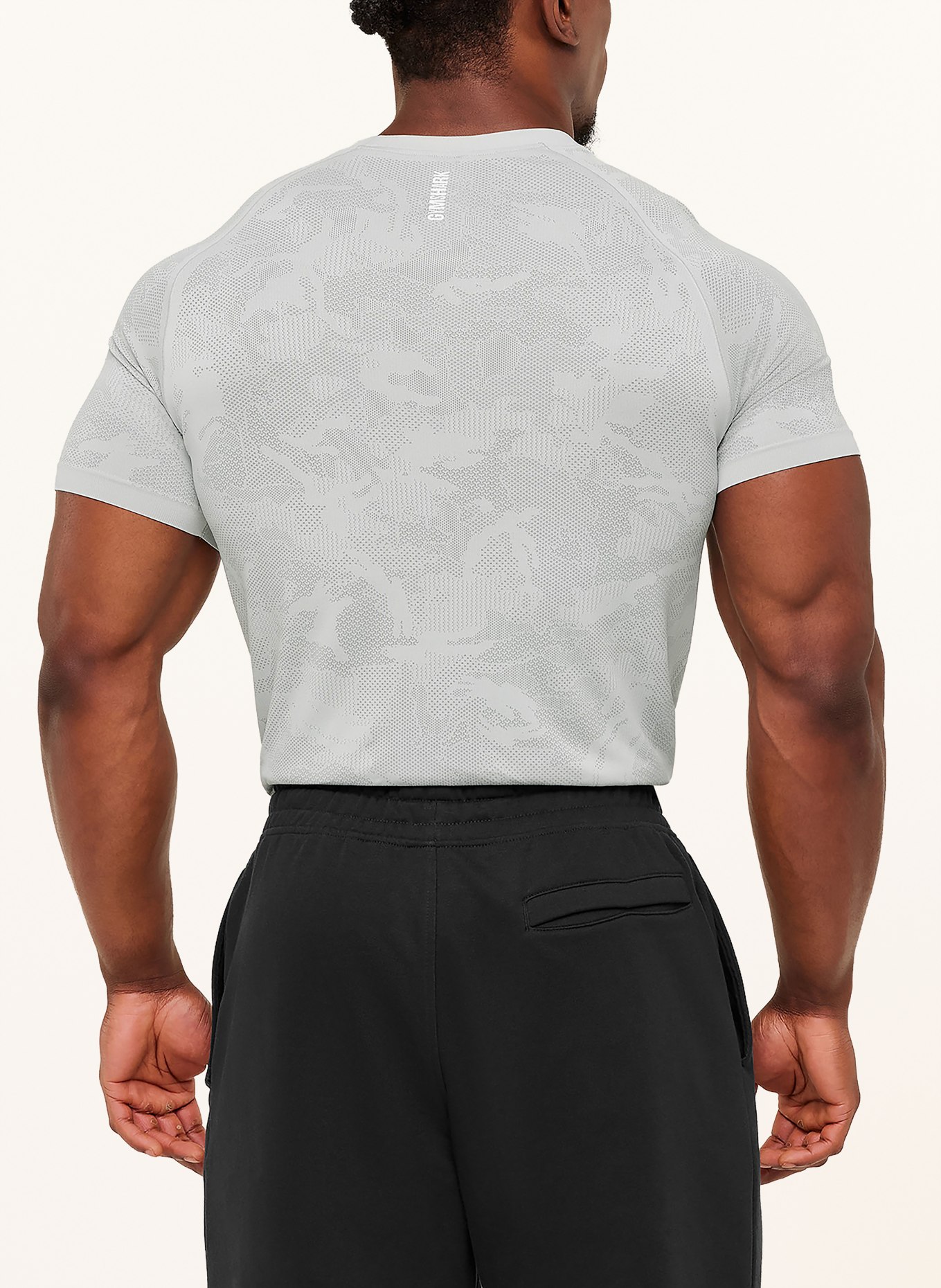 GYMSHARK T-Shirt GEO SEAMLESS: HELLGRAU / GRAU