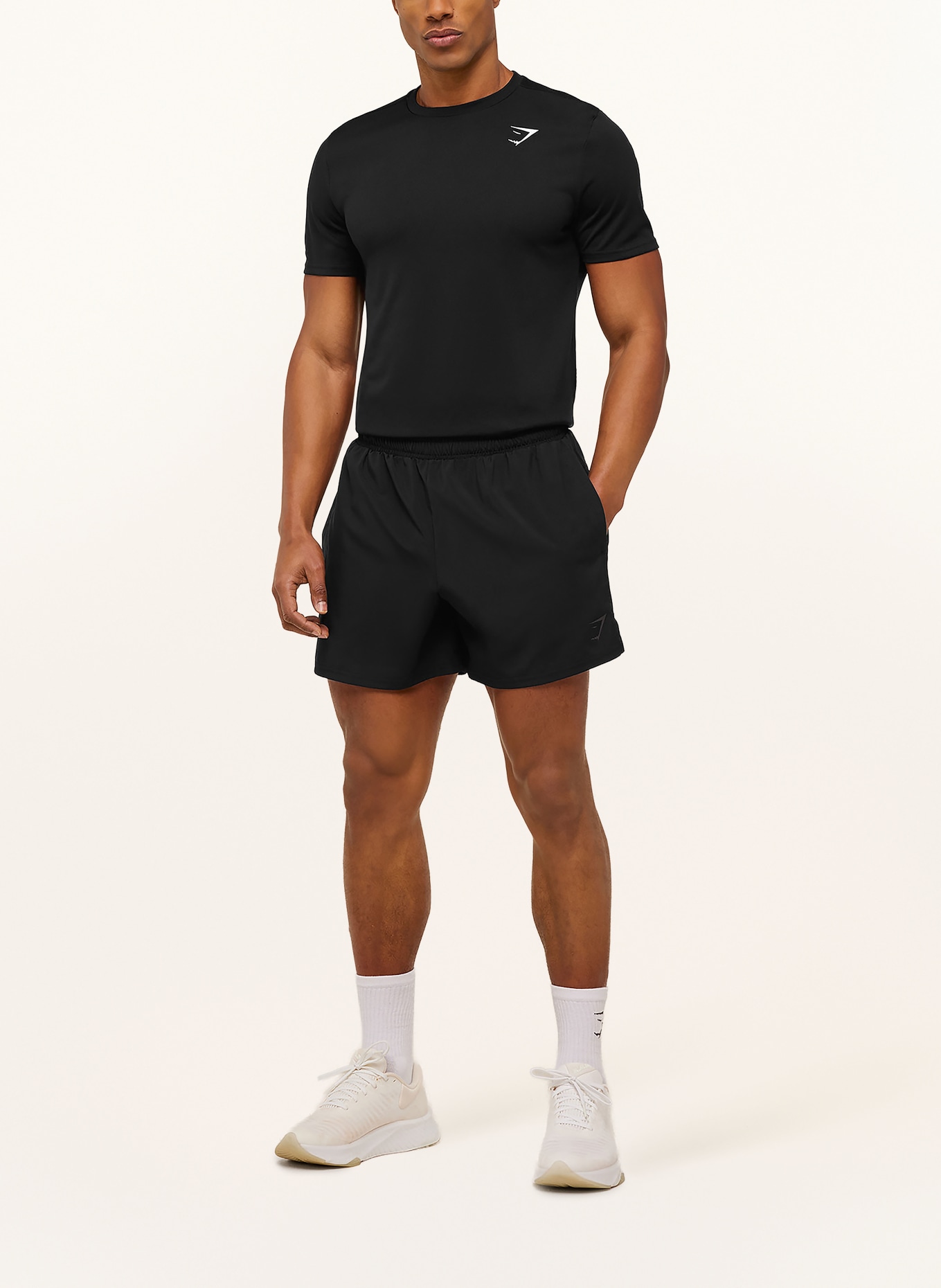 GYMSHARK Trainingsshorts ARRIVAL: SCHWARZ