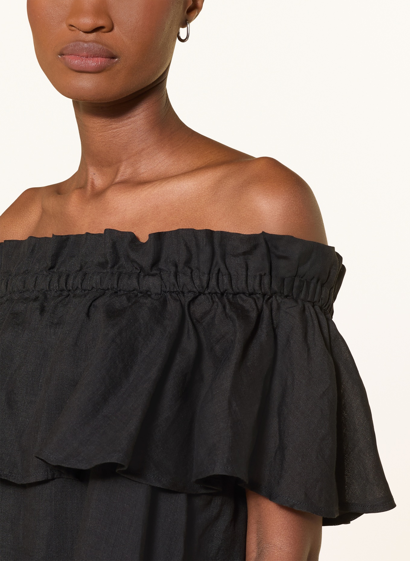 Marc O'Polo Šaty s odhalenými rameny a volány: ČERNÁ