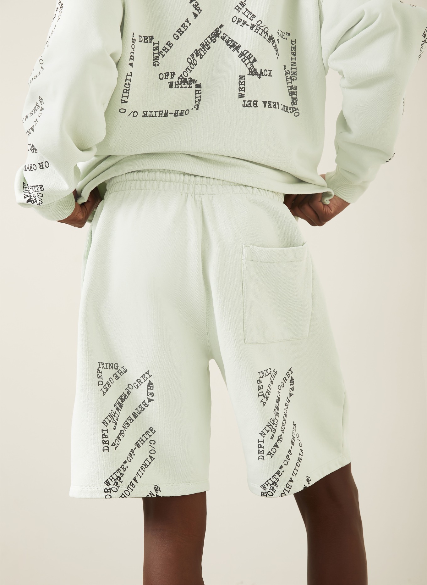 Off-White Sweatshorts: MINT / SCHWARZ