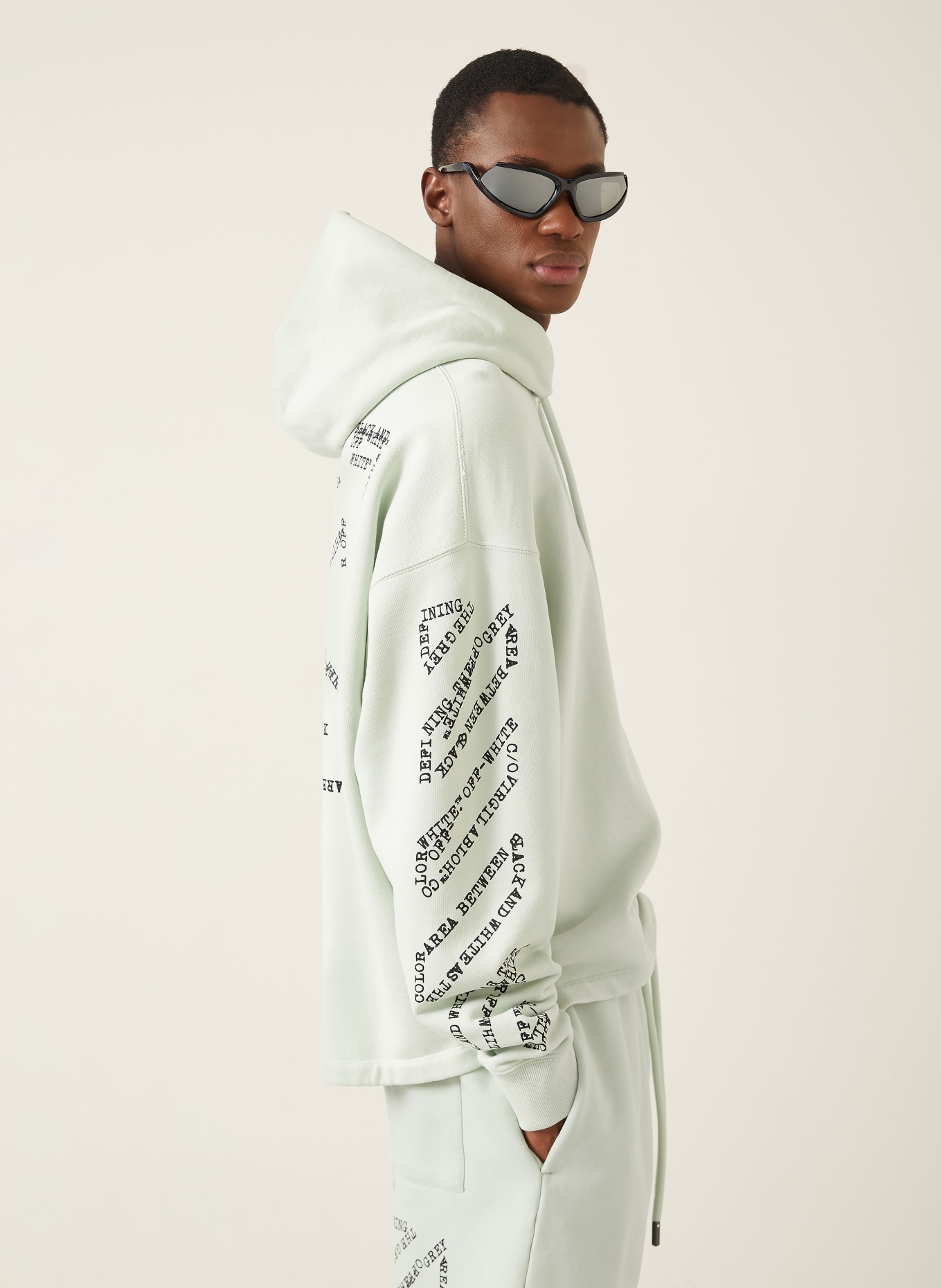 Off-White Hoodie: MINT / SCHWARZ