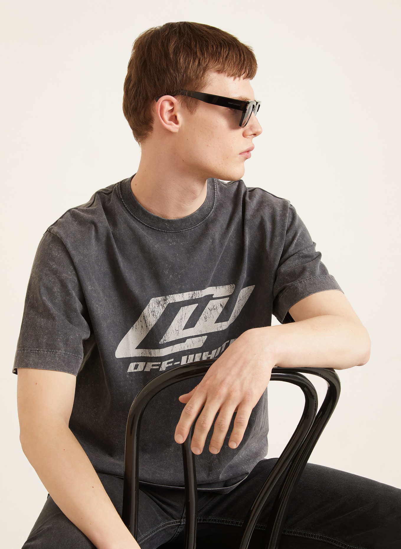 Off-White T-shirt: DONKERGRIJS / GRIJS