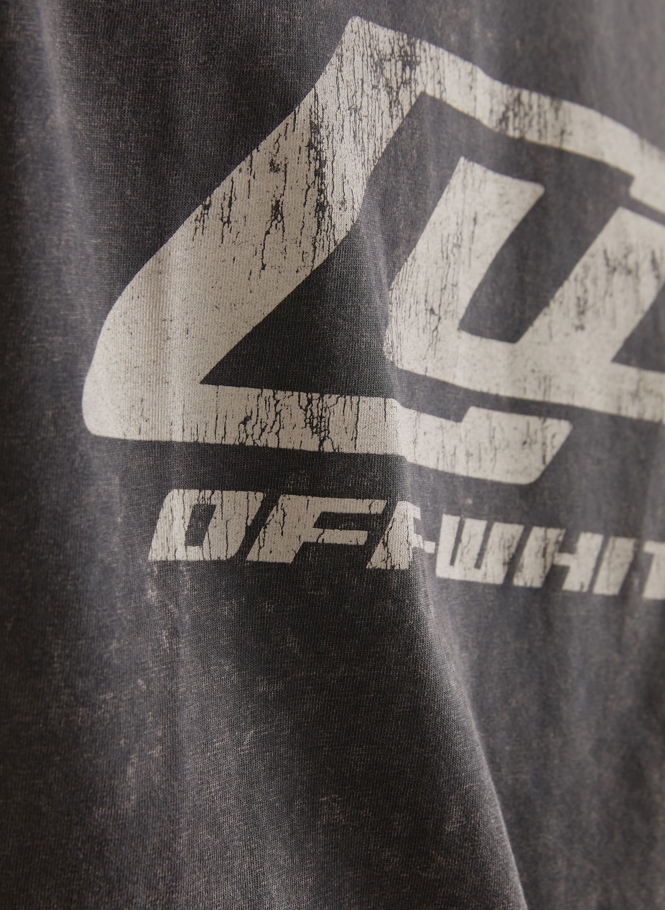 Off-White T-shirt: DONKERGRIJS / GRIJS