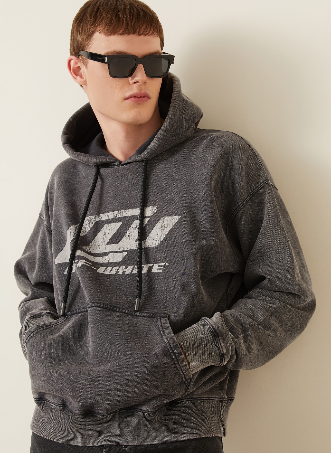 Off-White Hoodie: DONKERGRIJS / GRIJS