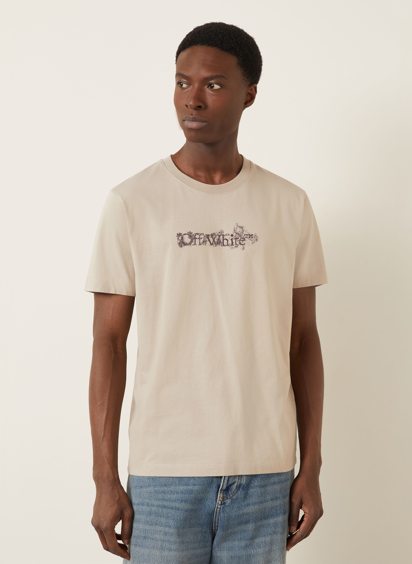Off-White T-shirt: LICHTBRUIN