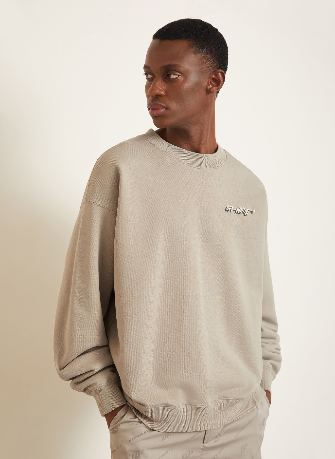 Off-White Sweatshirt: HELLBRAUN