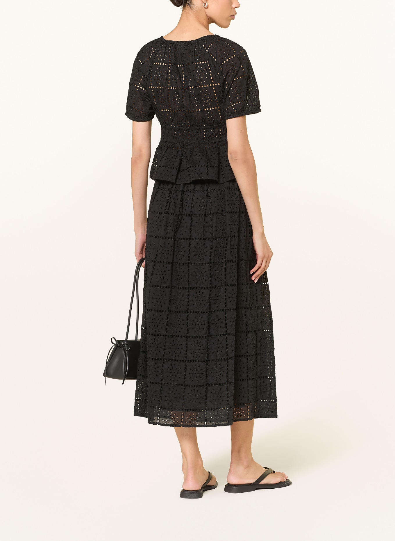 Rails Rock van kant met gaatjes: ZWART