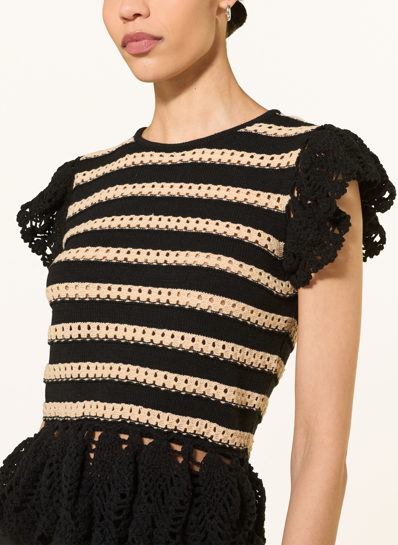 Rails Gebreide top COEN met ruches: ZWART / BEIGE