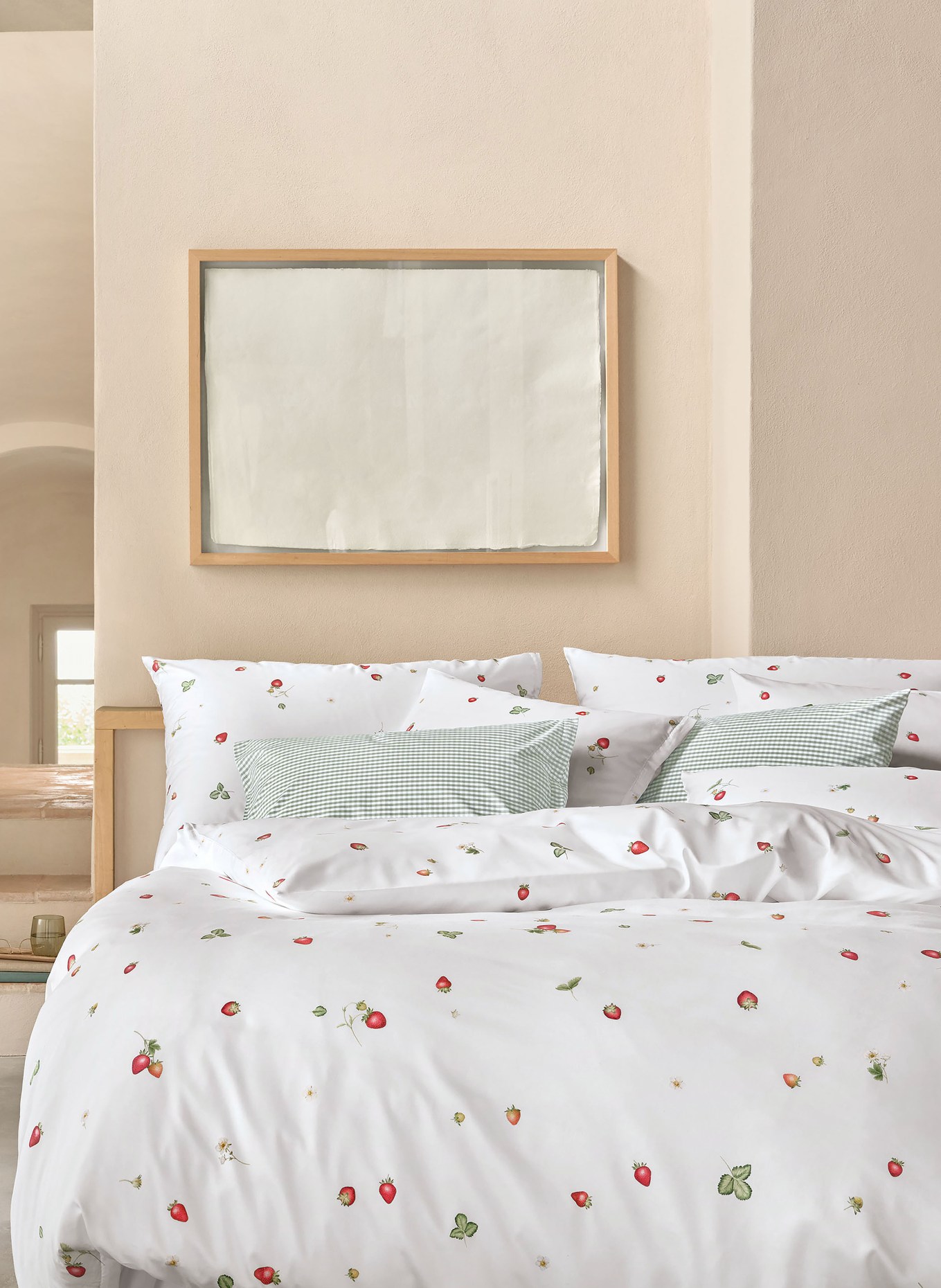 SCHLOSSBERG Poszewka na poduszkę JUNE: BIAŁY / JASNOCZERWONY / CZERWONY