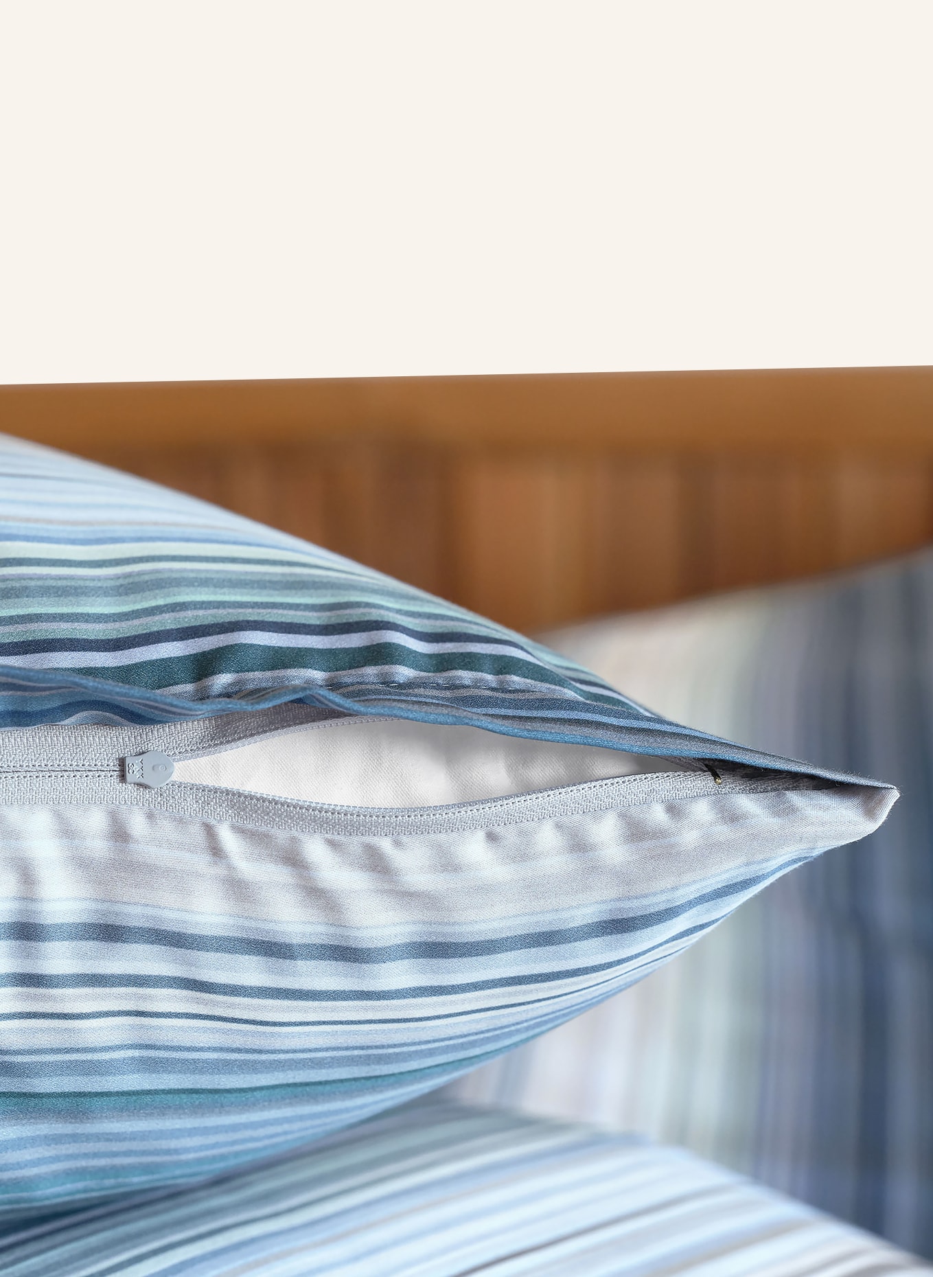 SCHLOSSBERG Housse de coussin LORIS: BEIGE / VERT / BLEU FONCÉ