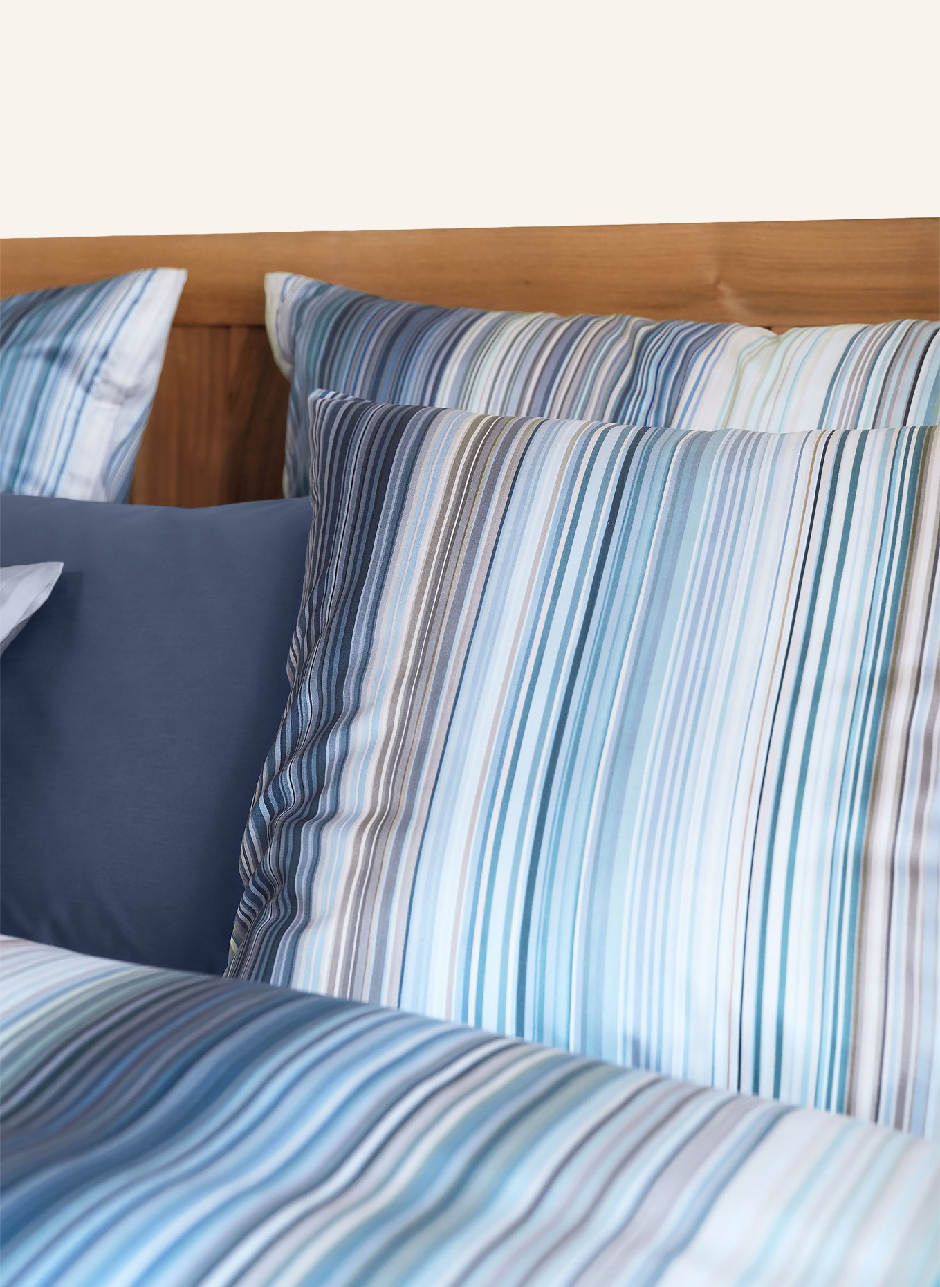 SCHLOSSBERG Housse de coussin LORIS: BEIGE / VERT / BLEU FONCÉ