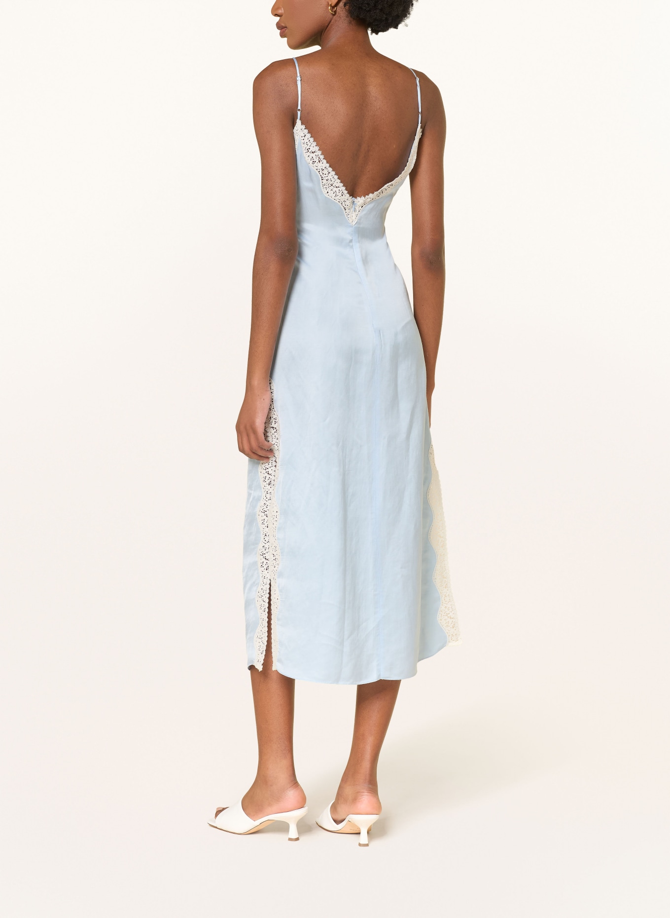 SANDRO Satinkleid mit Spitze: HELLBLAU / WEISS