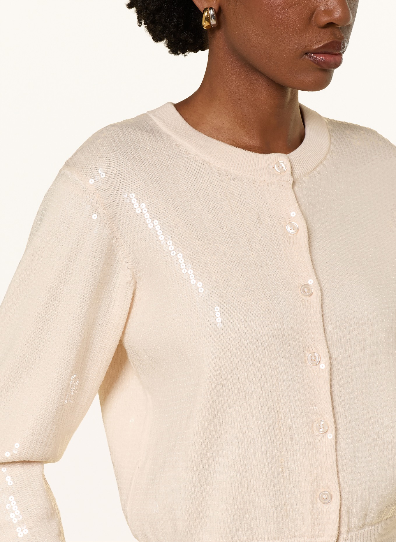 BAUM UND PFERDGARTEN Strickjacke CAYLEE mit Pailletten: CREME