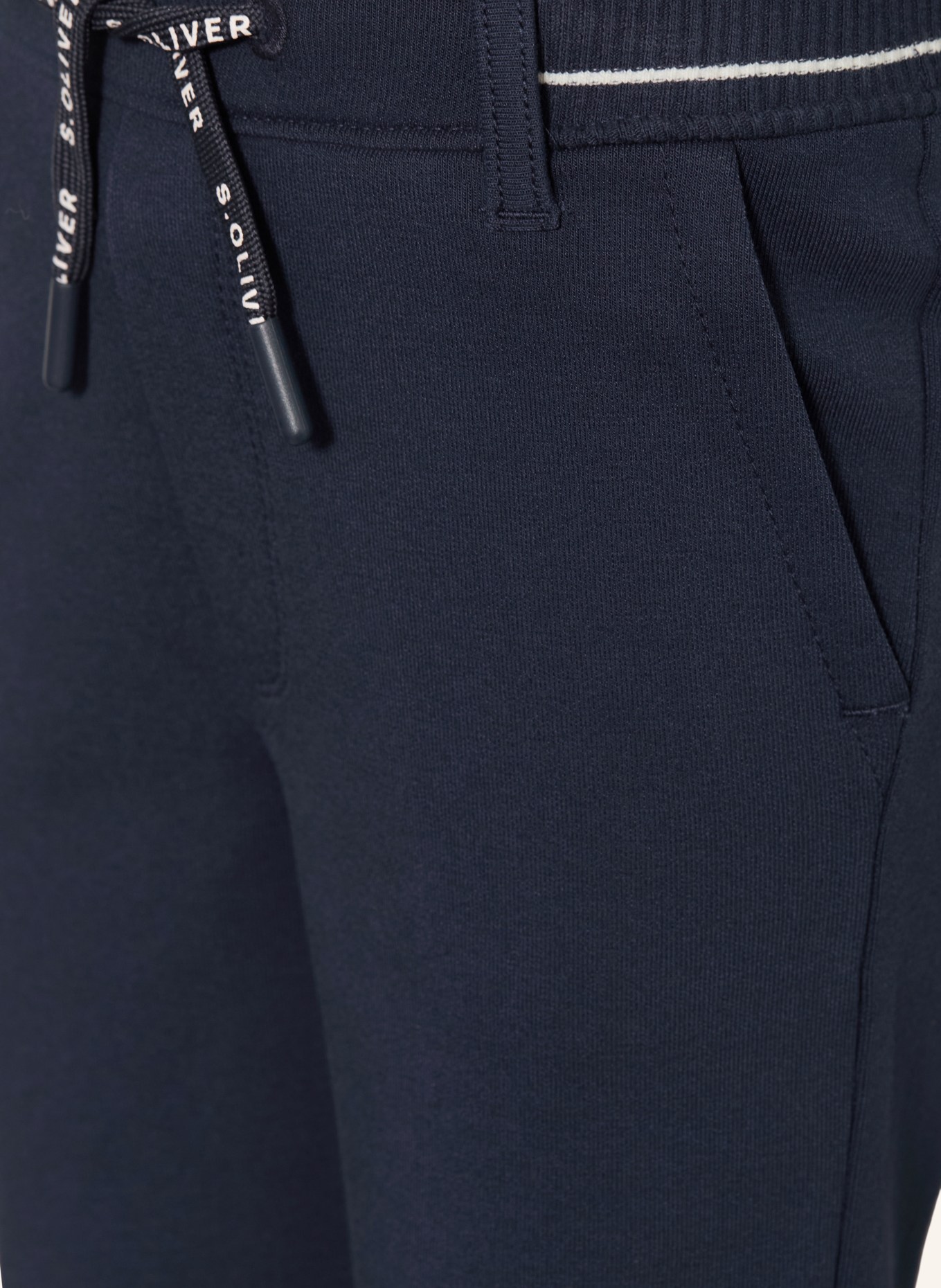 s.Oliver RED Sweatpants: BLAU