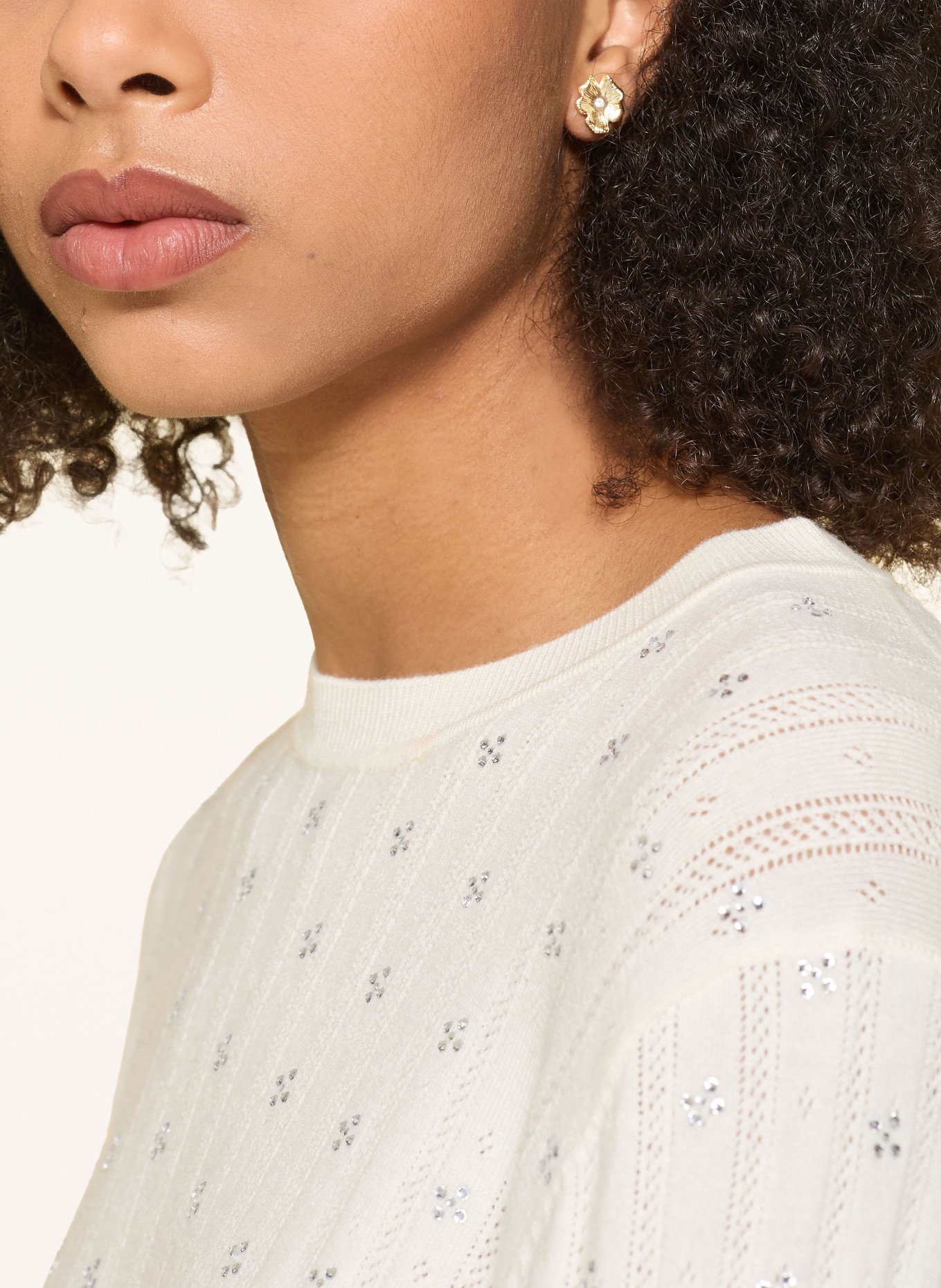 maje Ohrstecker: GOLD / WEISS