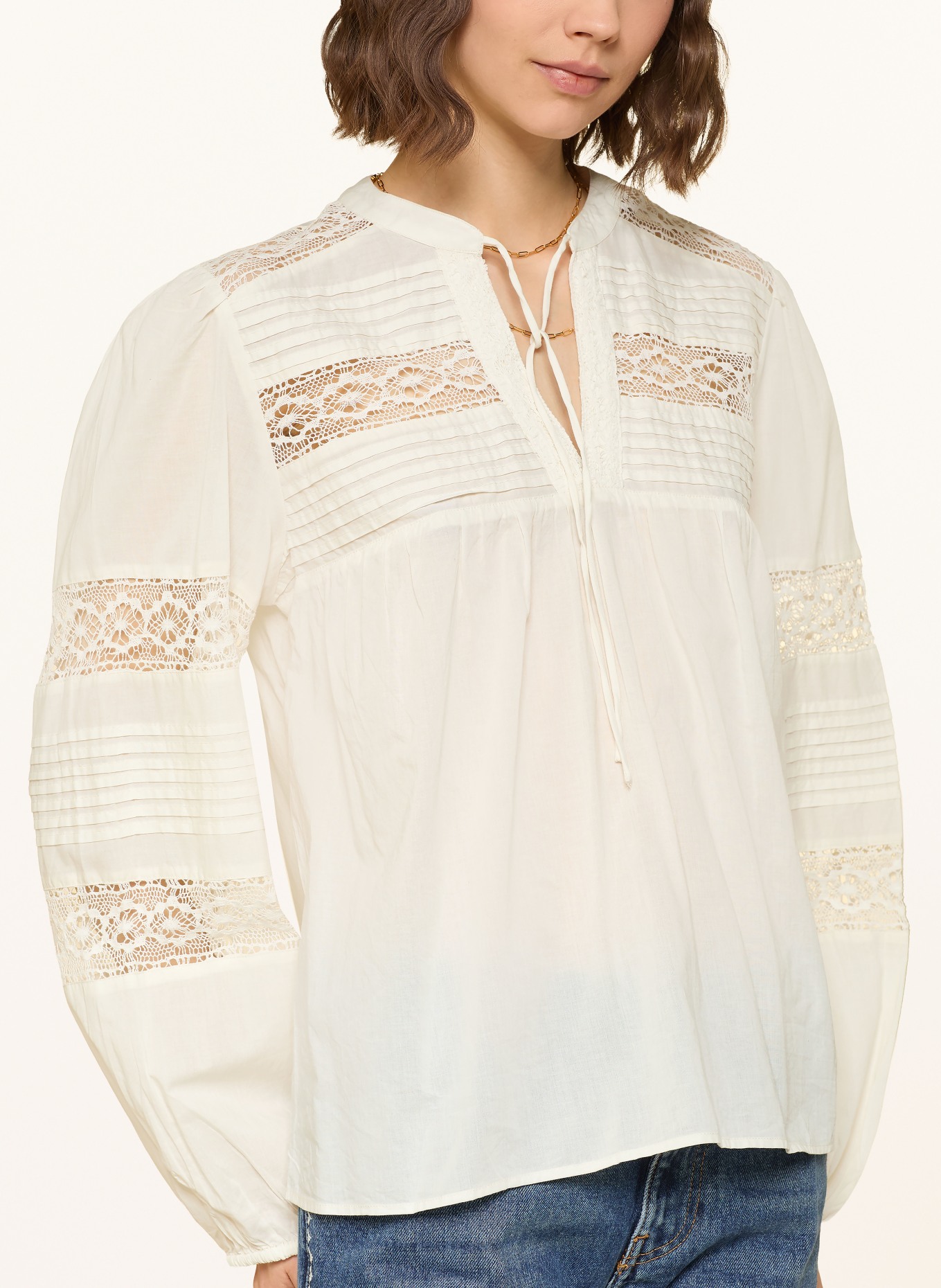 ba&sh Blusenshirt NAMI mit Spitze: CREME