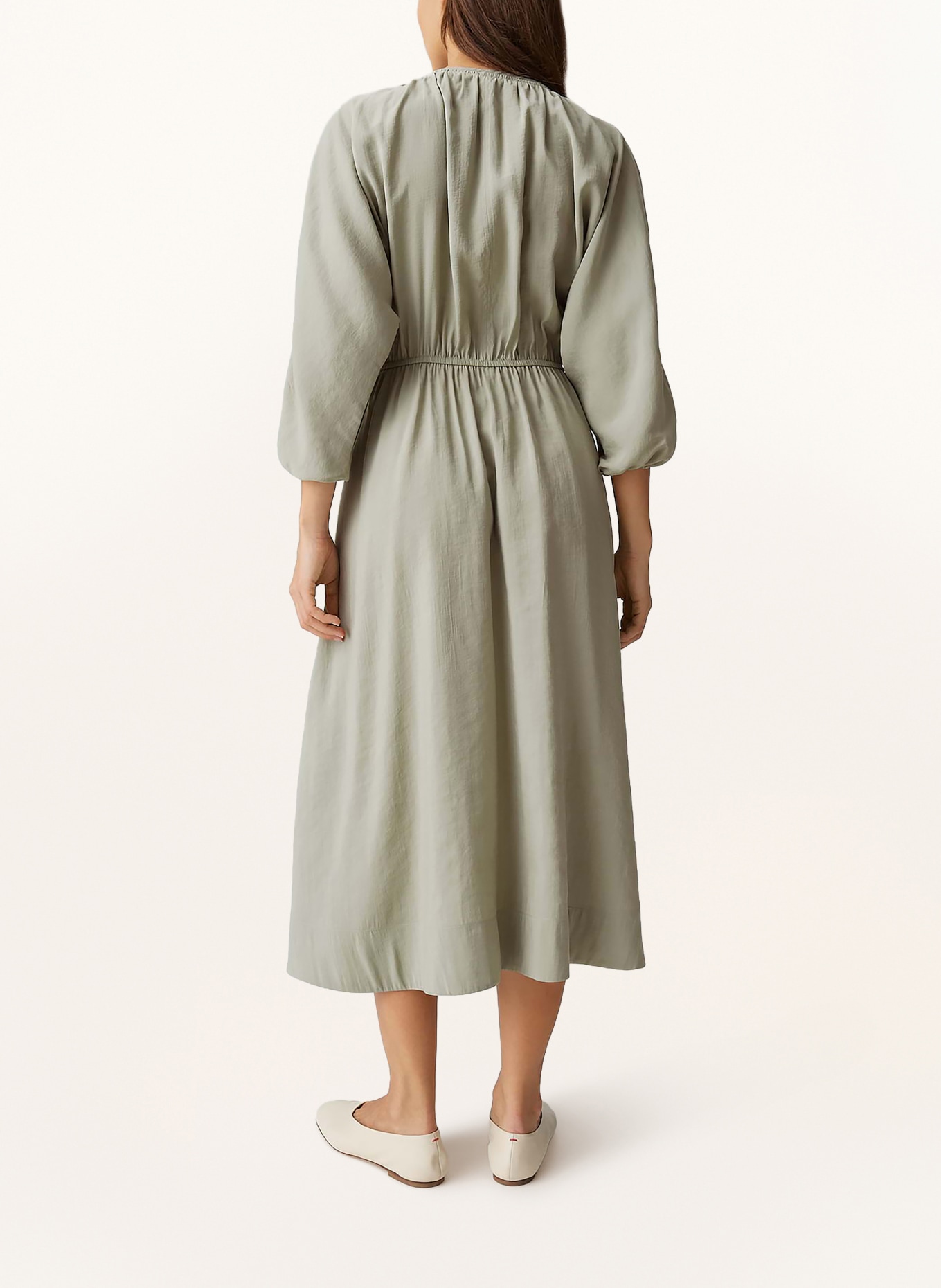 OPUS Šaty WORTY s 3/4 rukávy: SVĚTLE ZELENÁ