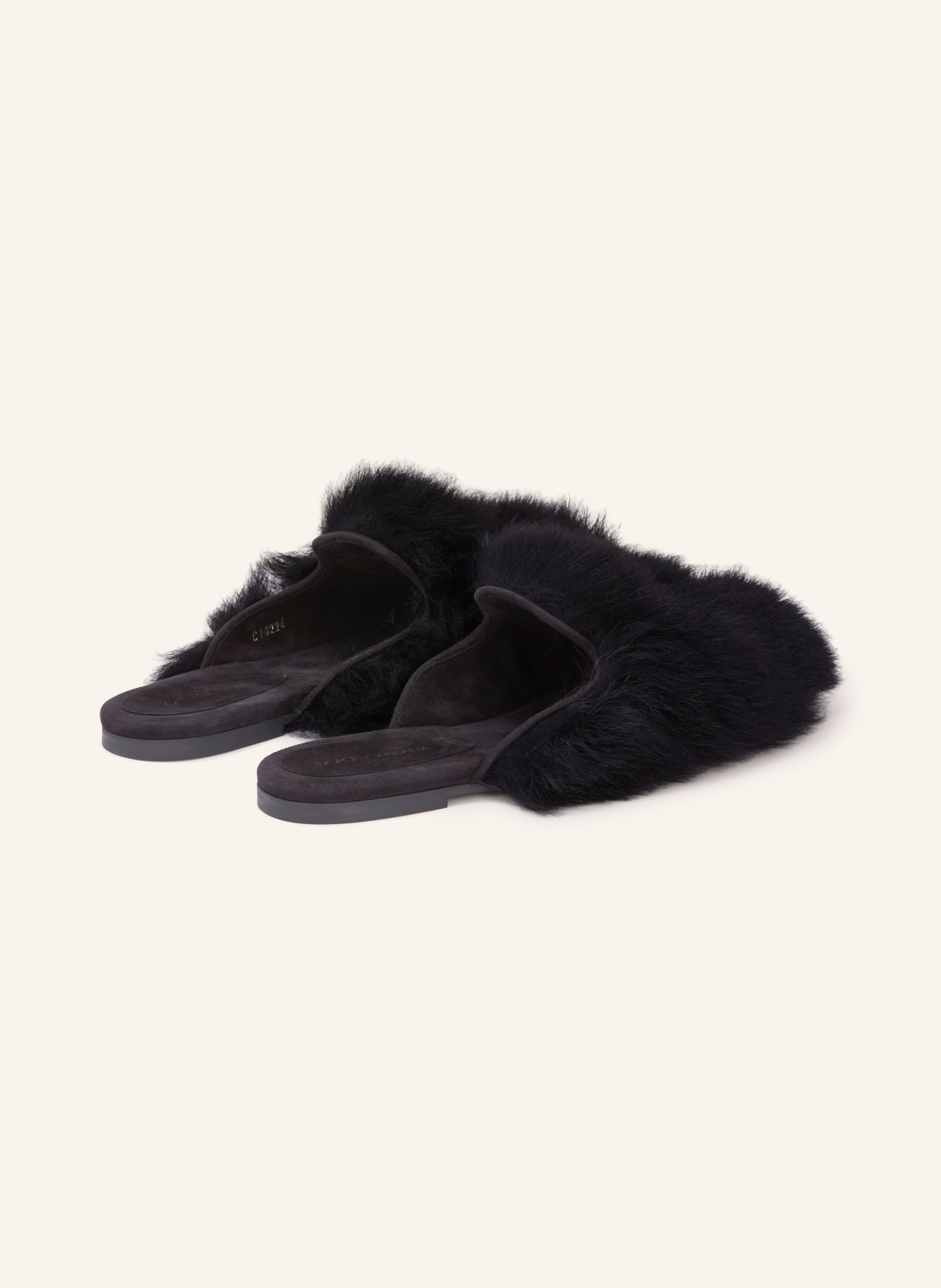 DOLCE & GABBANA Slippers: BLACK