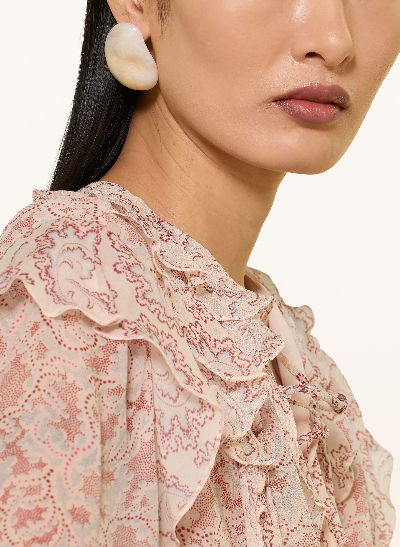 VANESSA BARONI oorbellen: CRÈME / GOUD