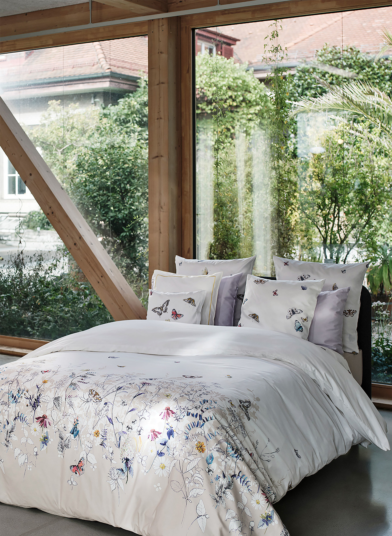 Christian Fischbacher Bettwäsche AVIVA: WEISS / BEIGE / ROT