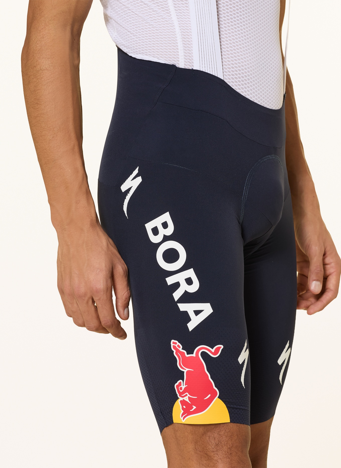 SPECIALIZED Radhose RED BULL-BORA-HANSGROHE mit Trägern und gepolstertem Einsatz: DUNKELBLAU