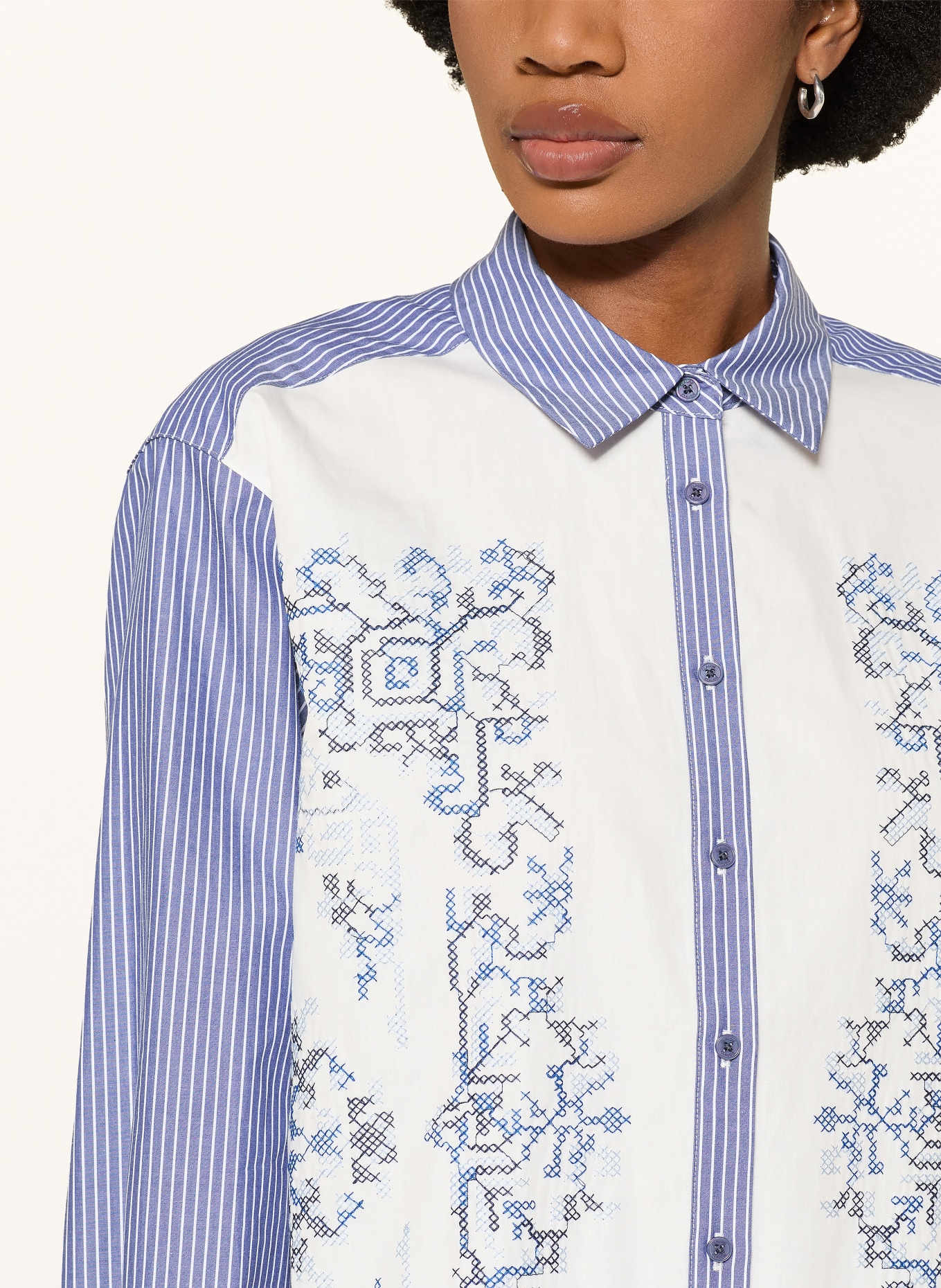 CLAUDIE PIERLOT Hemdbluse: BLAU / WEISS