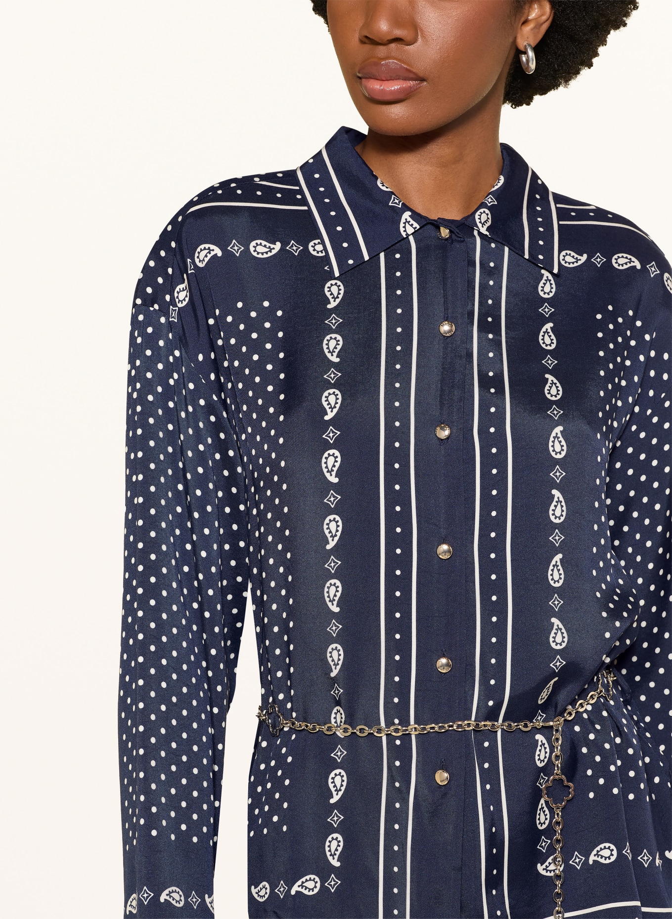 maje Hemdbluse: DUNKELBLAU / WEISS