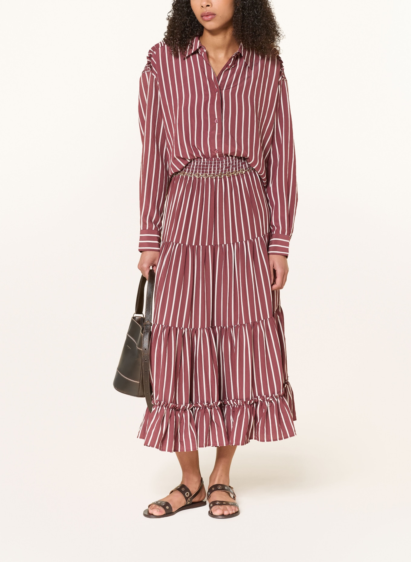 CLAUDIE PIERLOT Hemdbluse mit Rüschen: DUNKELROT / WEISS