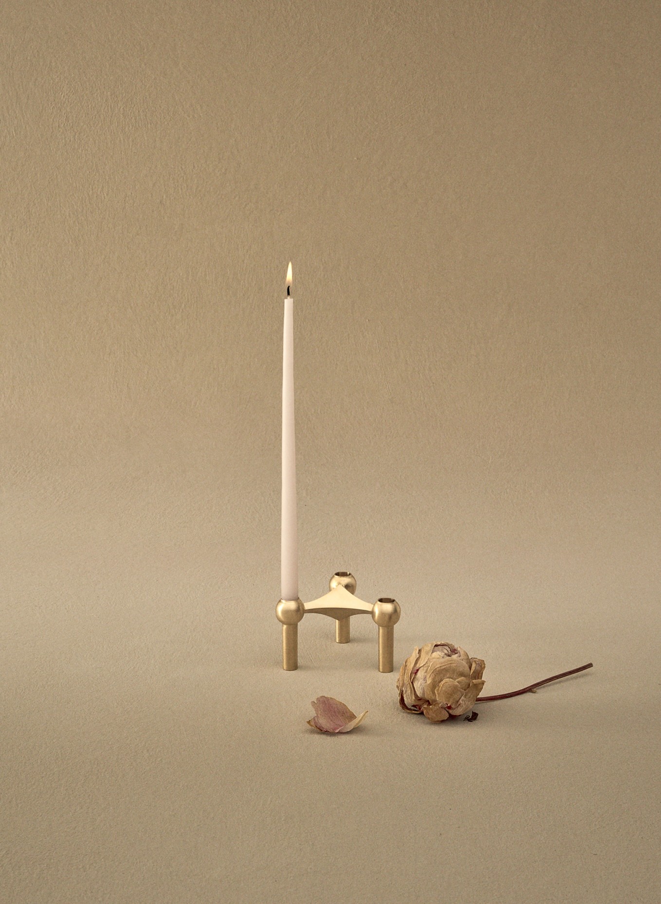 STOFF NAGEL Kandelaar: GOUD