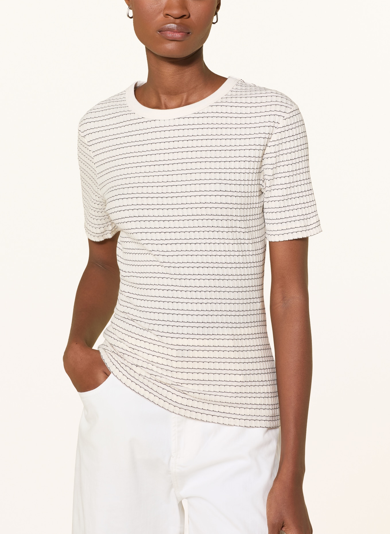 OPUS T-Shirt SOLEILI: CREME / SCHWARZ